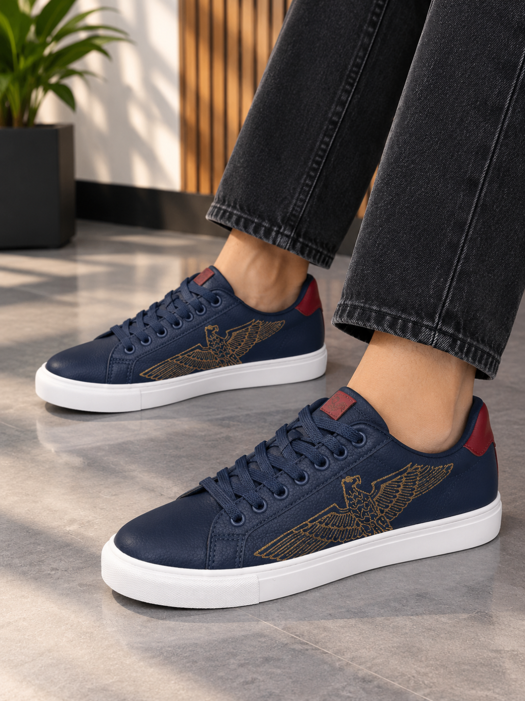 Ayollar krossovkasi, qush printli, kundalik yengil oyoq kiyim - 