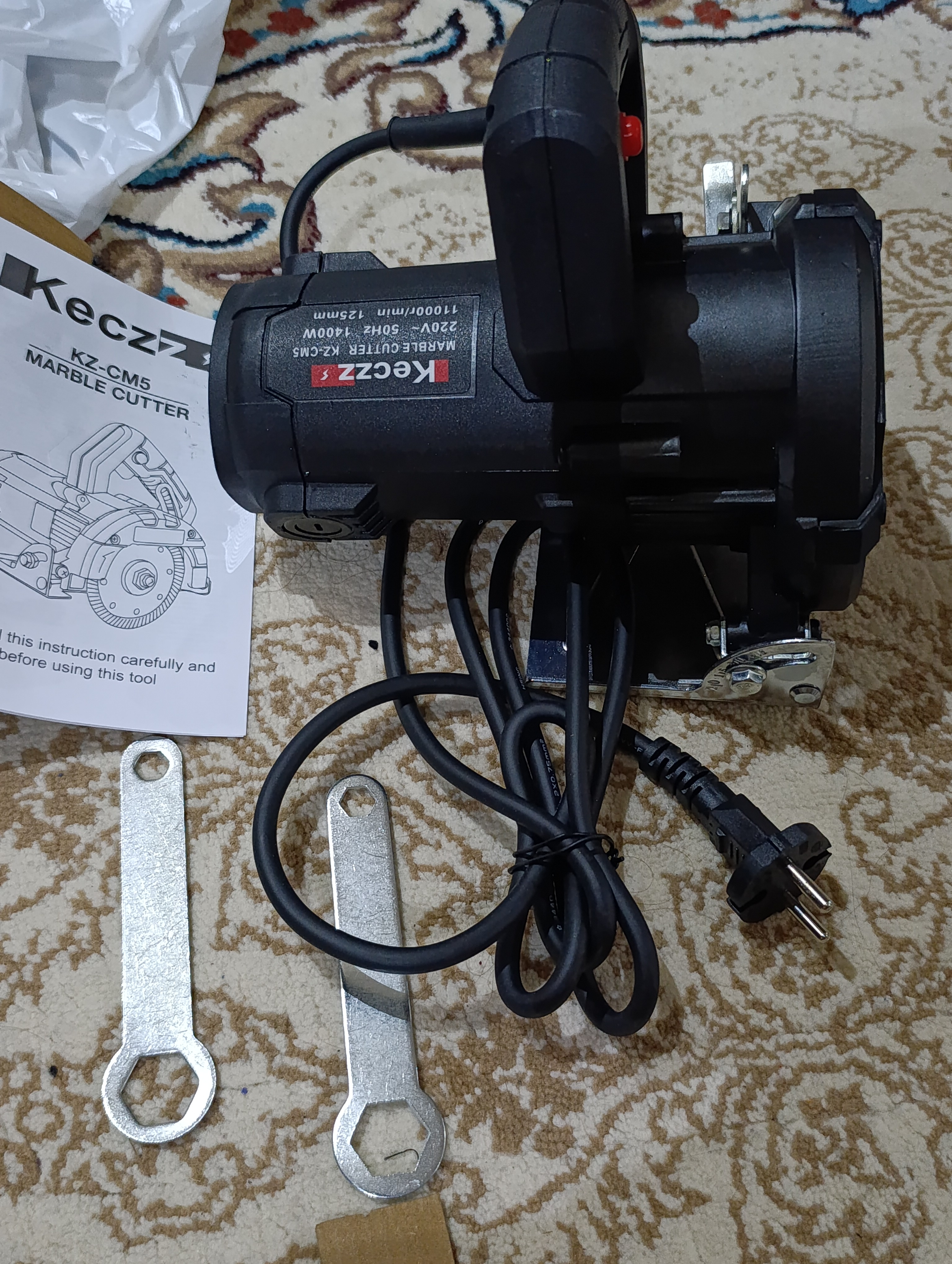 Keczz KZ-CM5, 1400 Vt, 125 mm diskli sirkulyar arra (tosh kesuvchi)