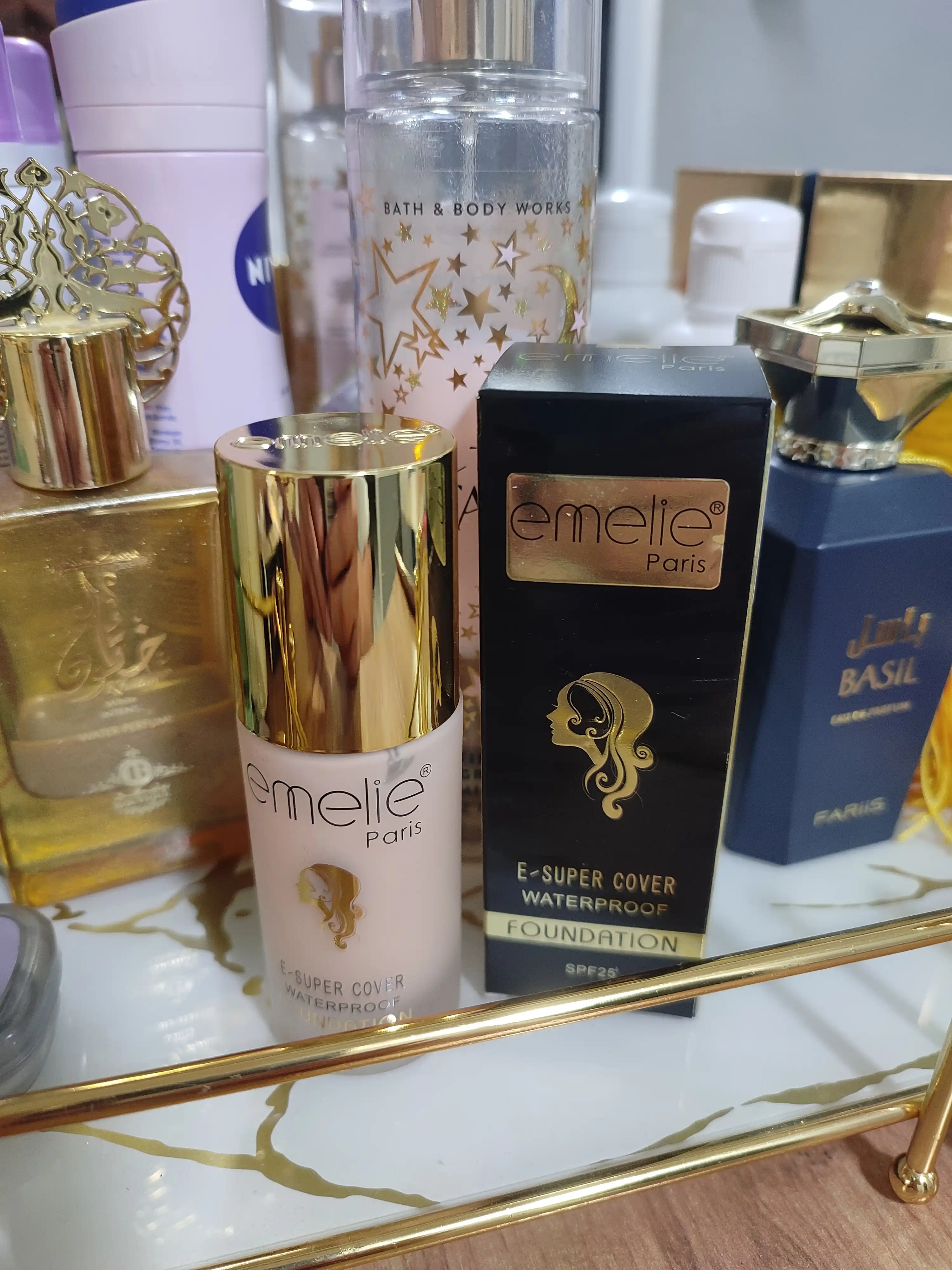Emelie тональный крем для лица SPF 25, увлажняющий, матовый тон 01 и 02, 45 мл