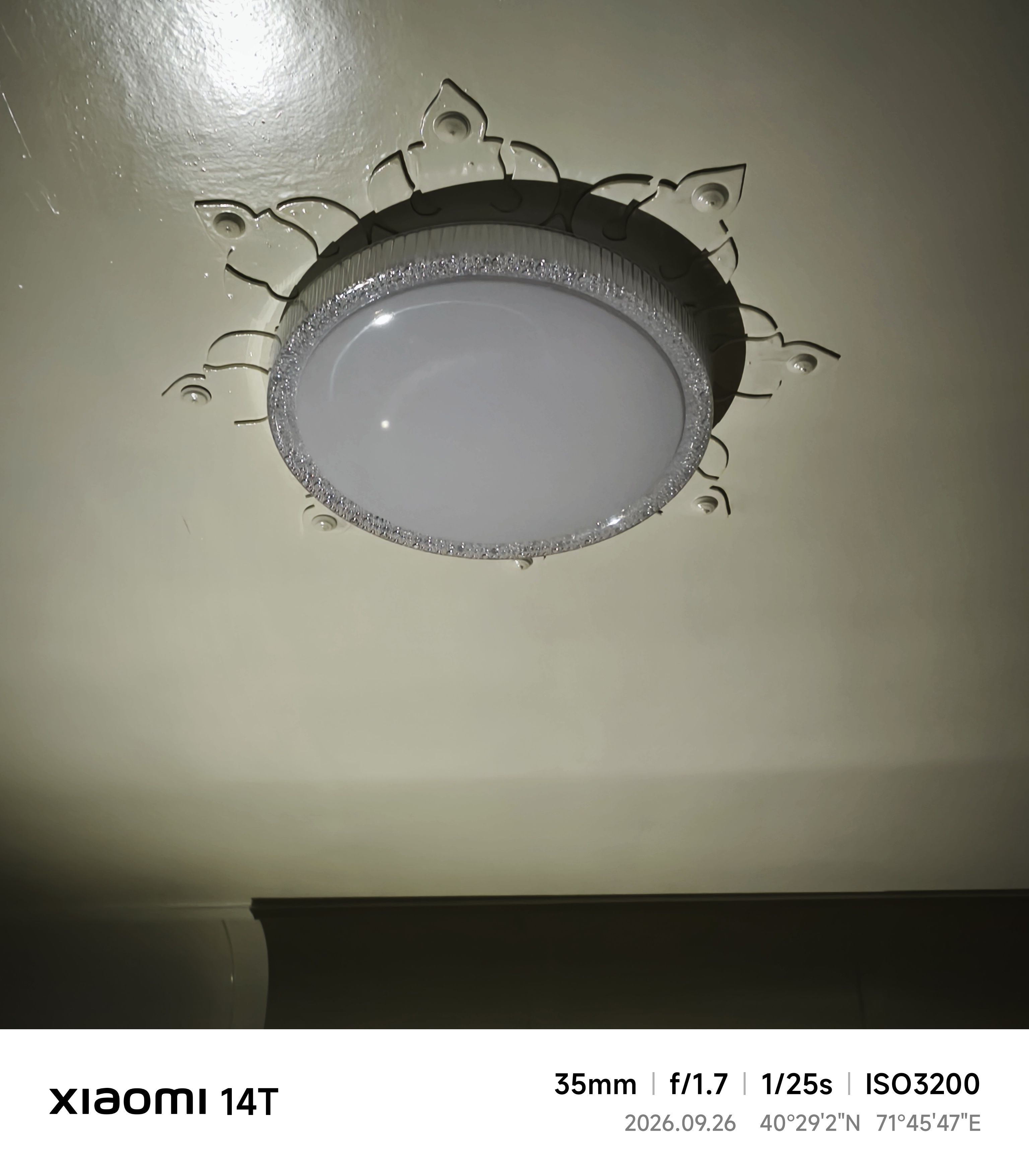Shift LED lyustra 50 sm 96 Vt, 3 xil yorug‘lik rejimi, 25 m² gacha yoruqlik oson ornatish