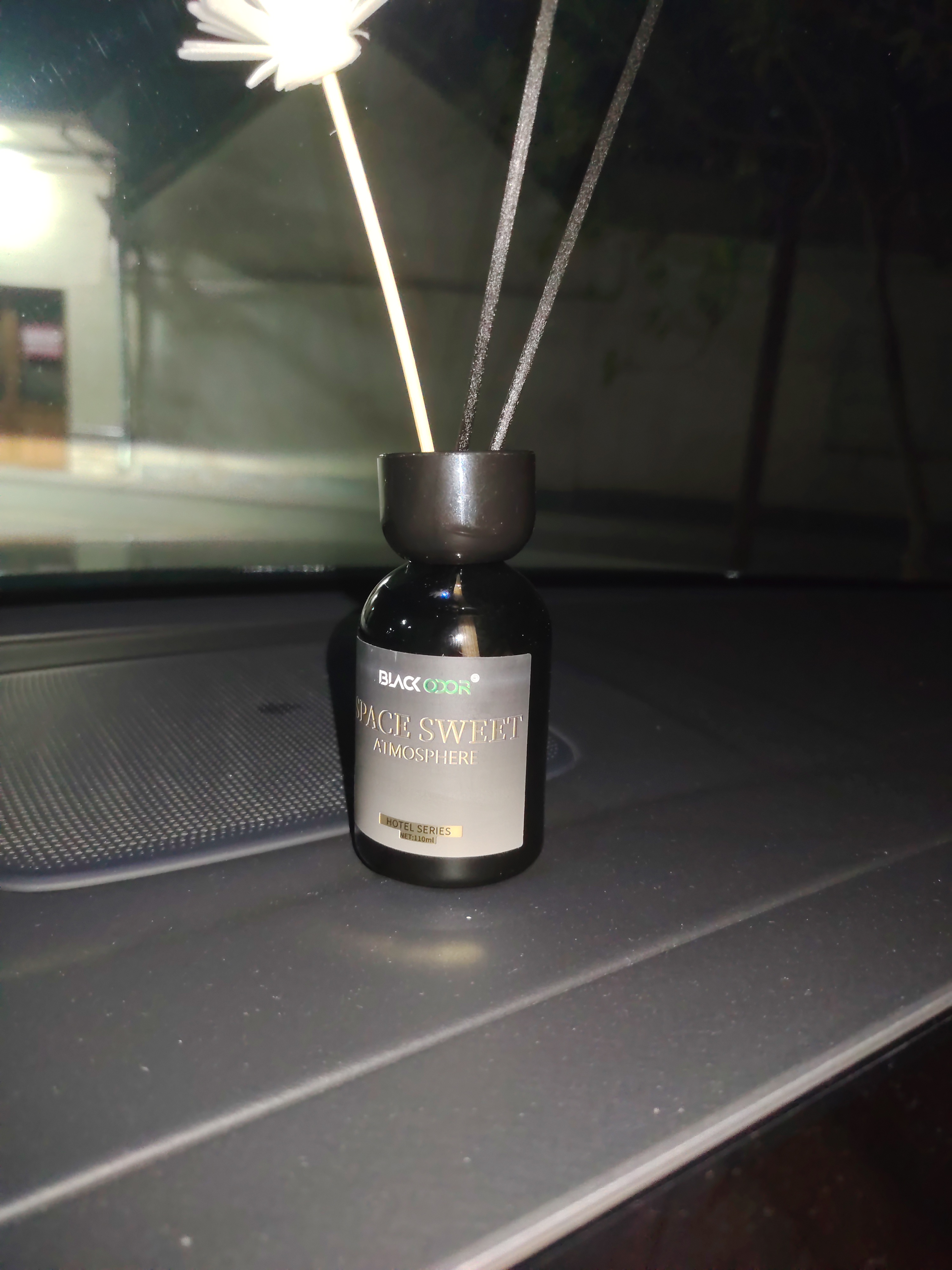Avtomobil aromatizatori, mashina saloni uchun xushbo‘ylantirgich, uzoq saqlanuvchi