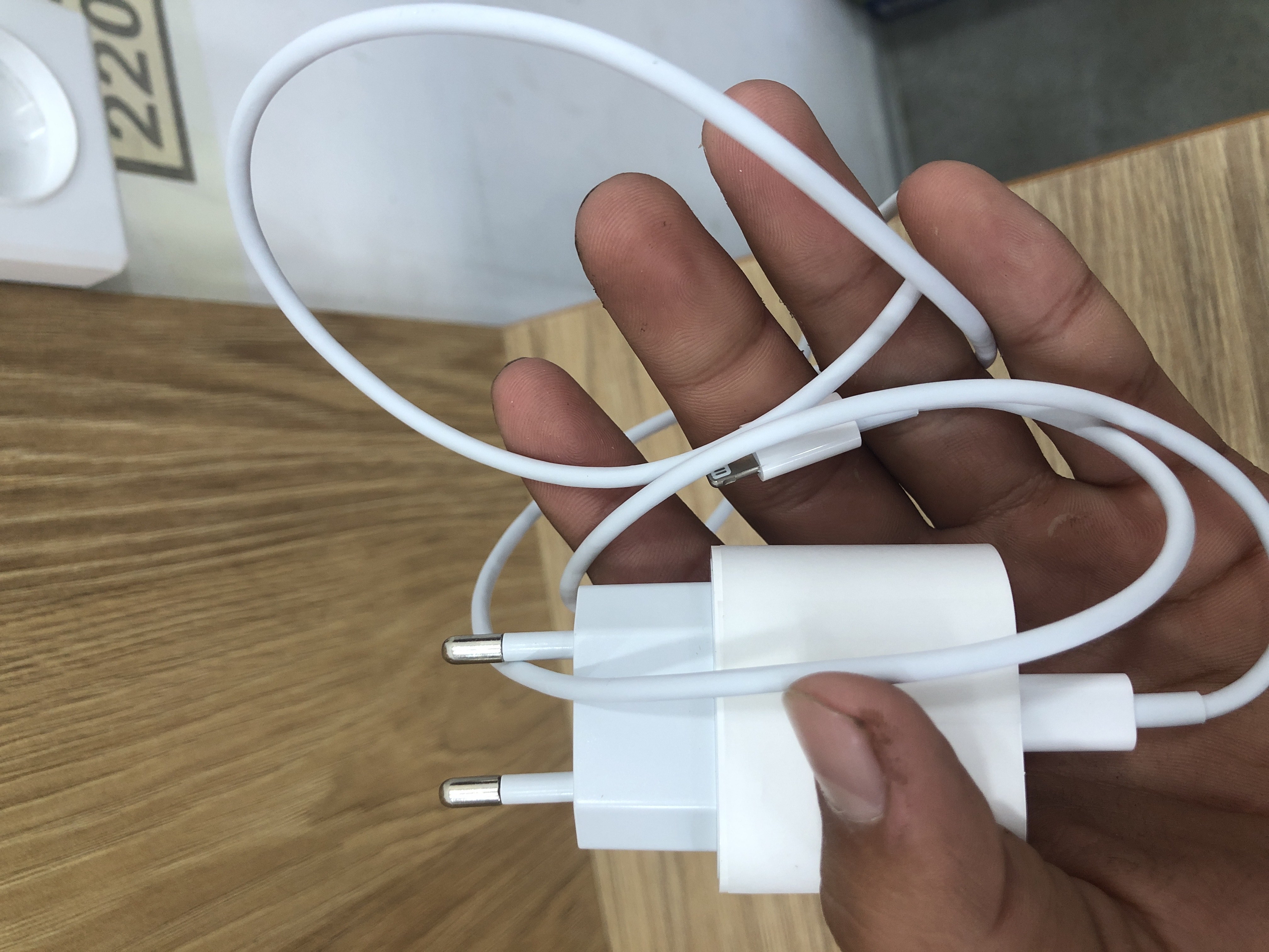 Зарядное устройство для iPhone, быстрая зарядка 20 Вт, с кабелем Type-C — Lightning