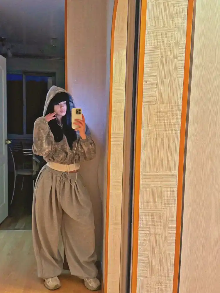 Katta o‘lchamli Kuzgi Ayollar sport shimlari Y2Y