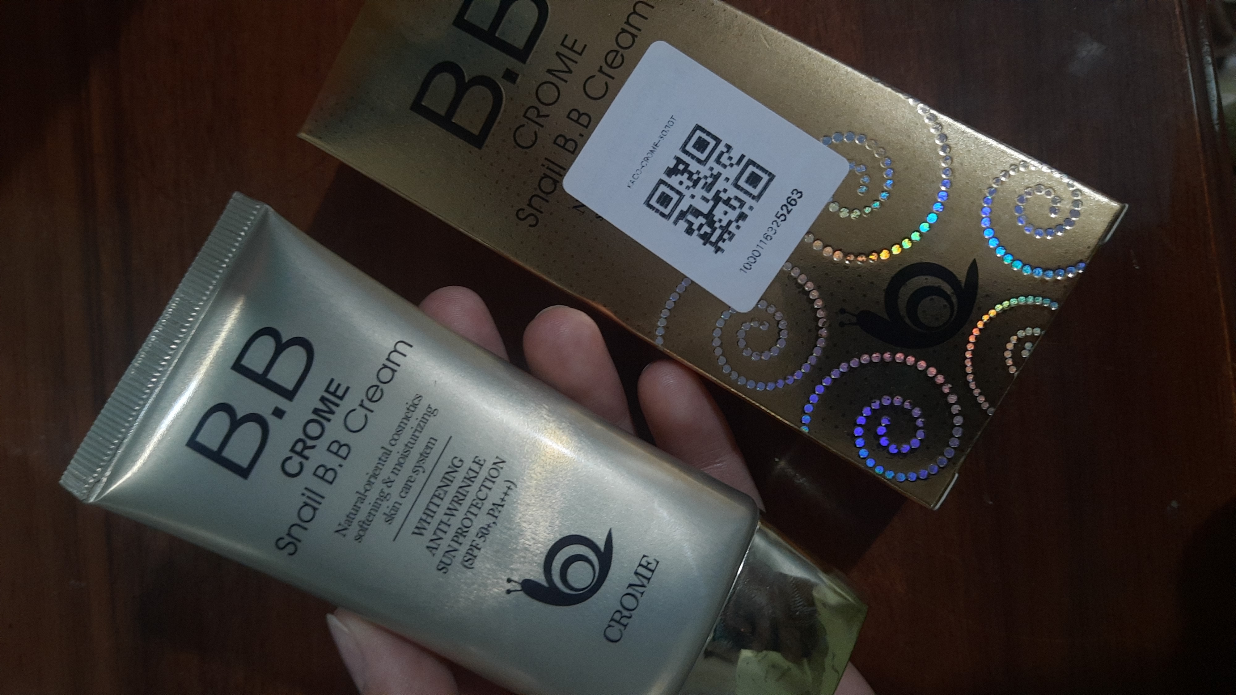 CROME SNAIL BB krem SPF50, с муцином улитки, отбеливающий тональный крем