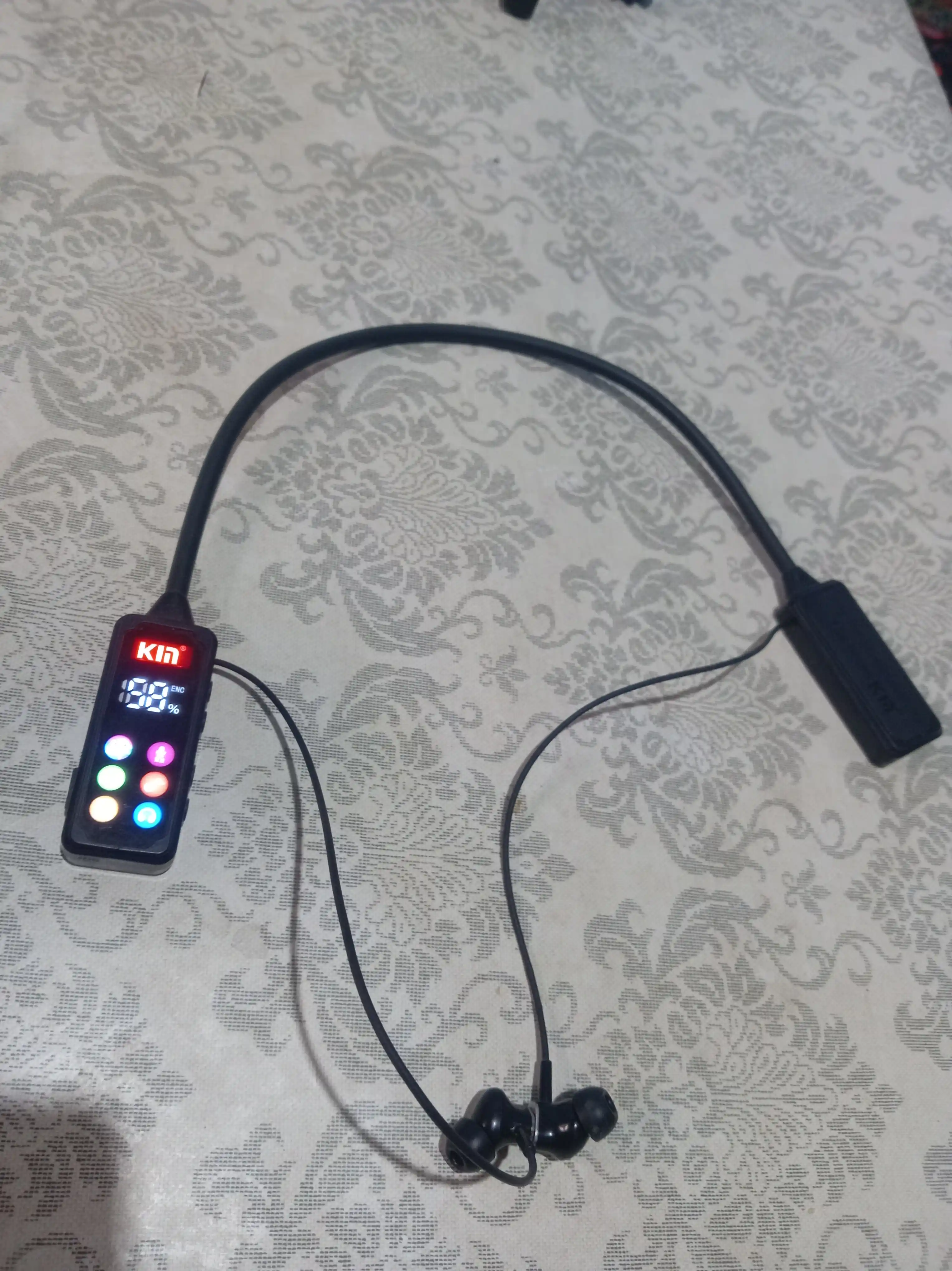 Bo'yinli simsiz quloqchin KIN KL101 ENC mikrofon TF karta 1100 mAh batareya