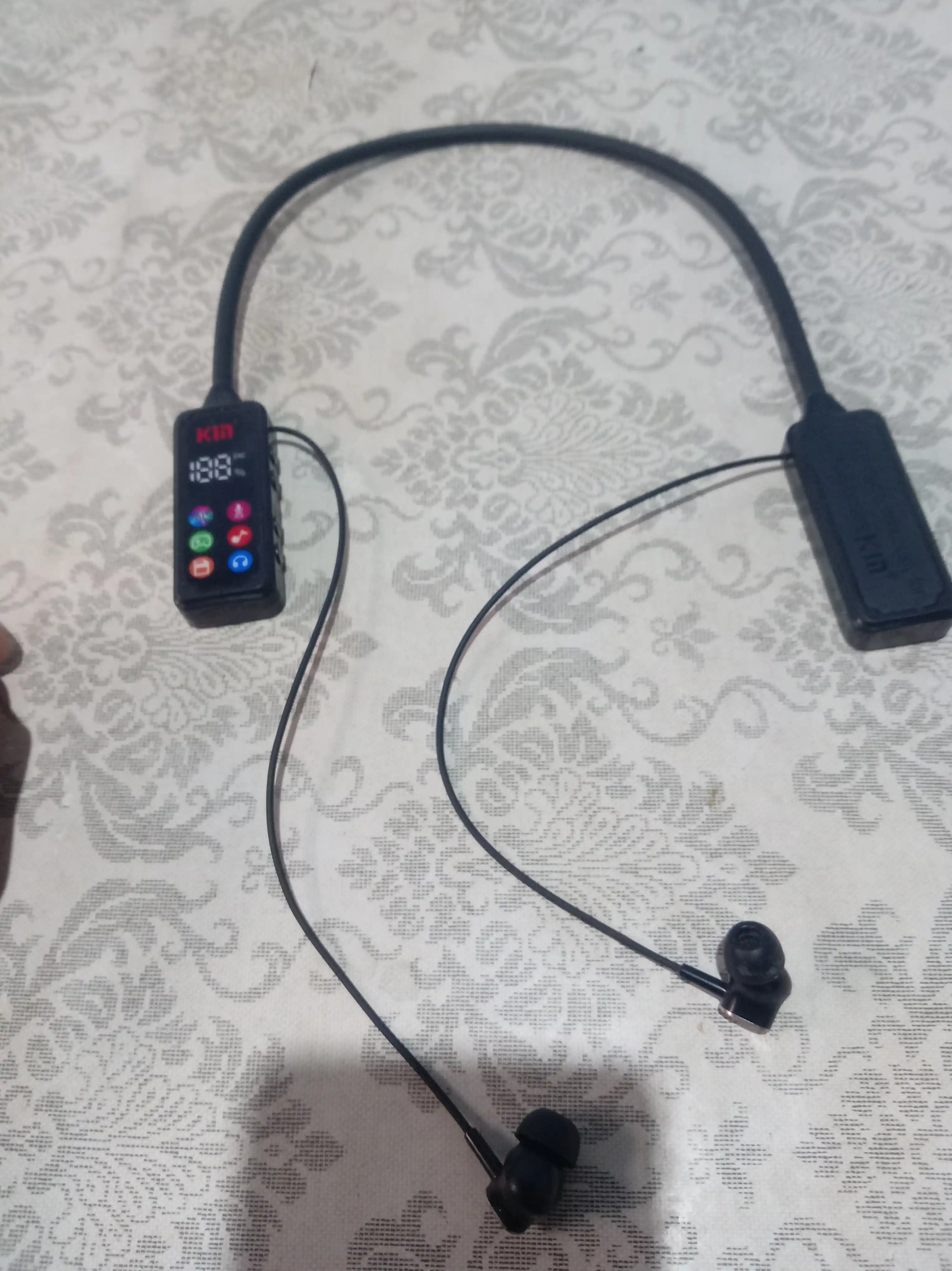 Bo'yinli simsiz quloqchin KIN KL101 ENC mikrofon TF karta 1100 mAh batareya