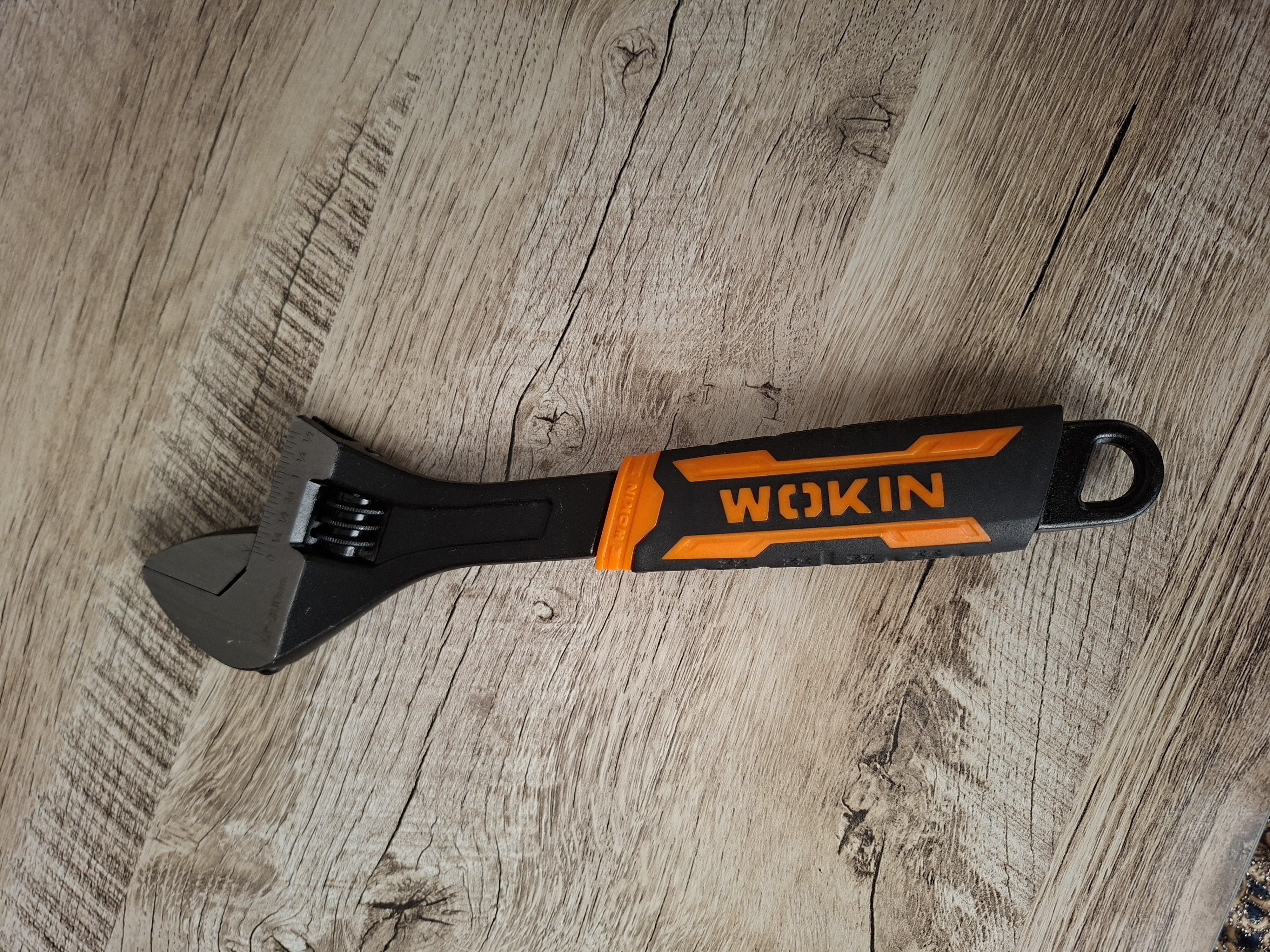 Разводной ключ WOKIN