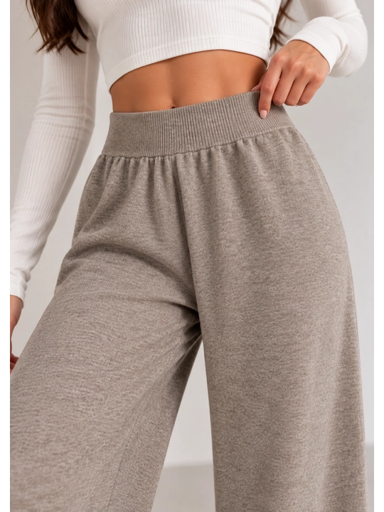 Ayollar uchun keng shimlar ONE SIZE, yumshoq trikotaj matodan