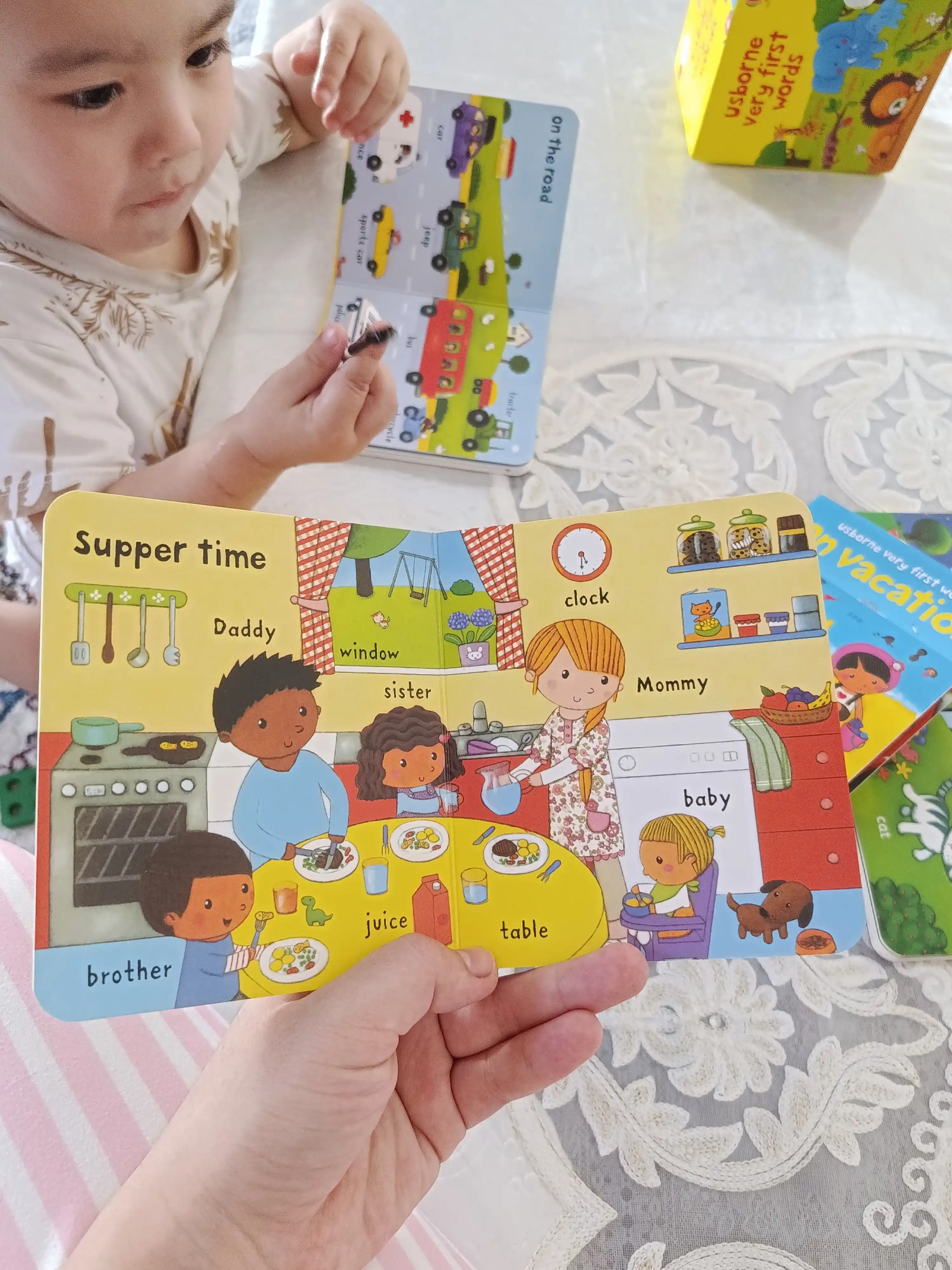 Usborne Very First Words —  10 ta rivojlantiruvchi karton kitoblar to`plami