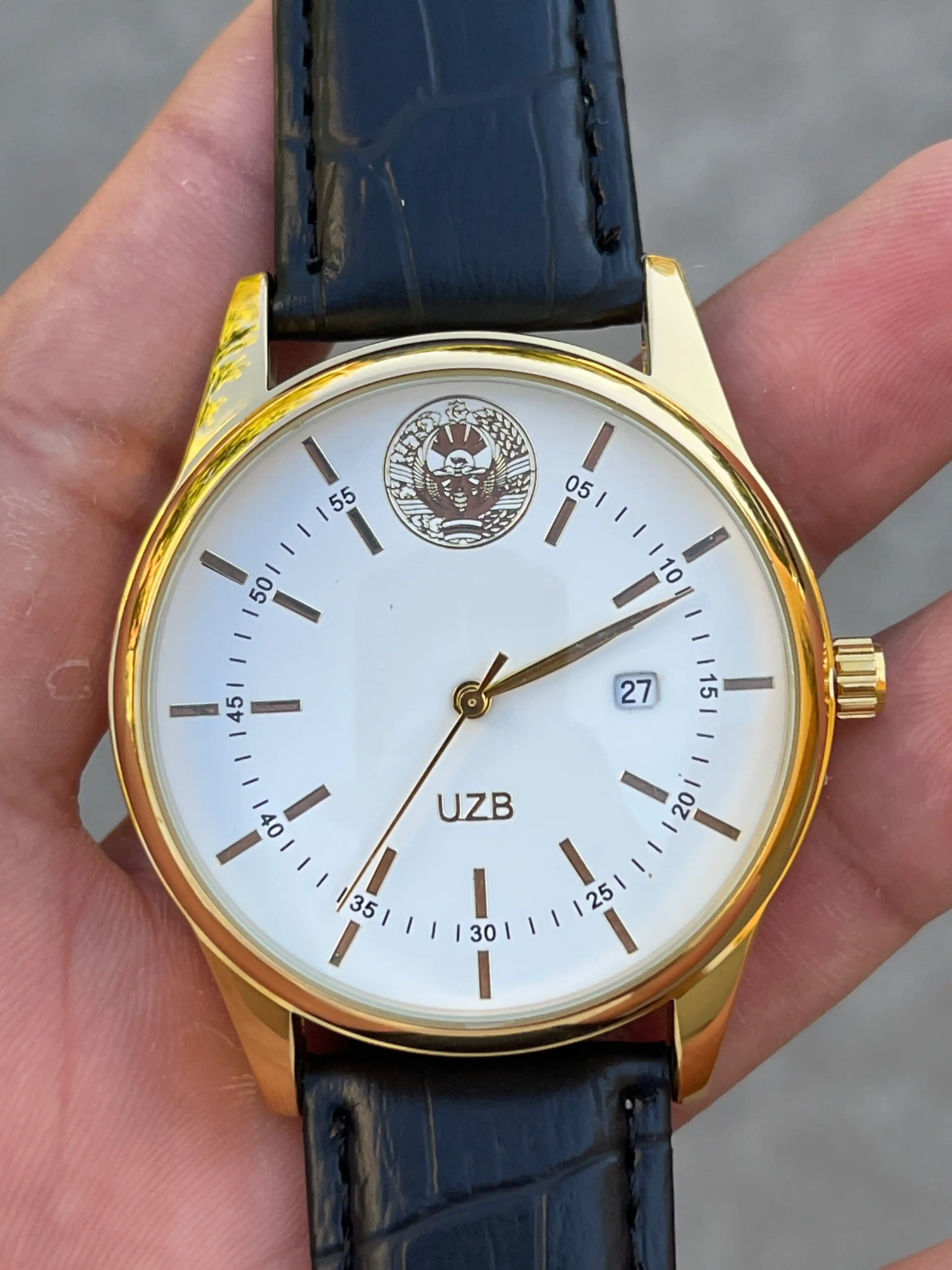Erkaklar qo‘l soati UZB Classic, kvarts mexanizmli, charm tasmali, sana ko‘rsatkichli