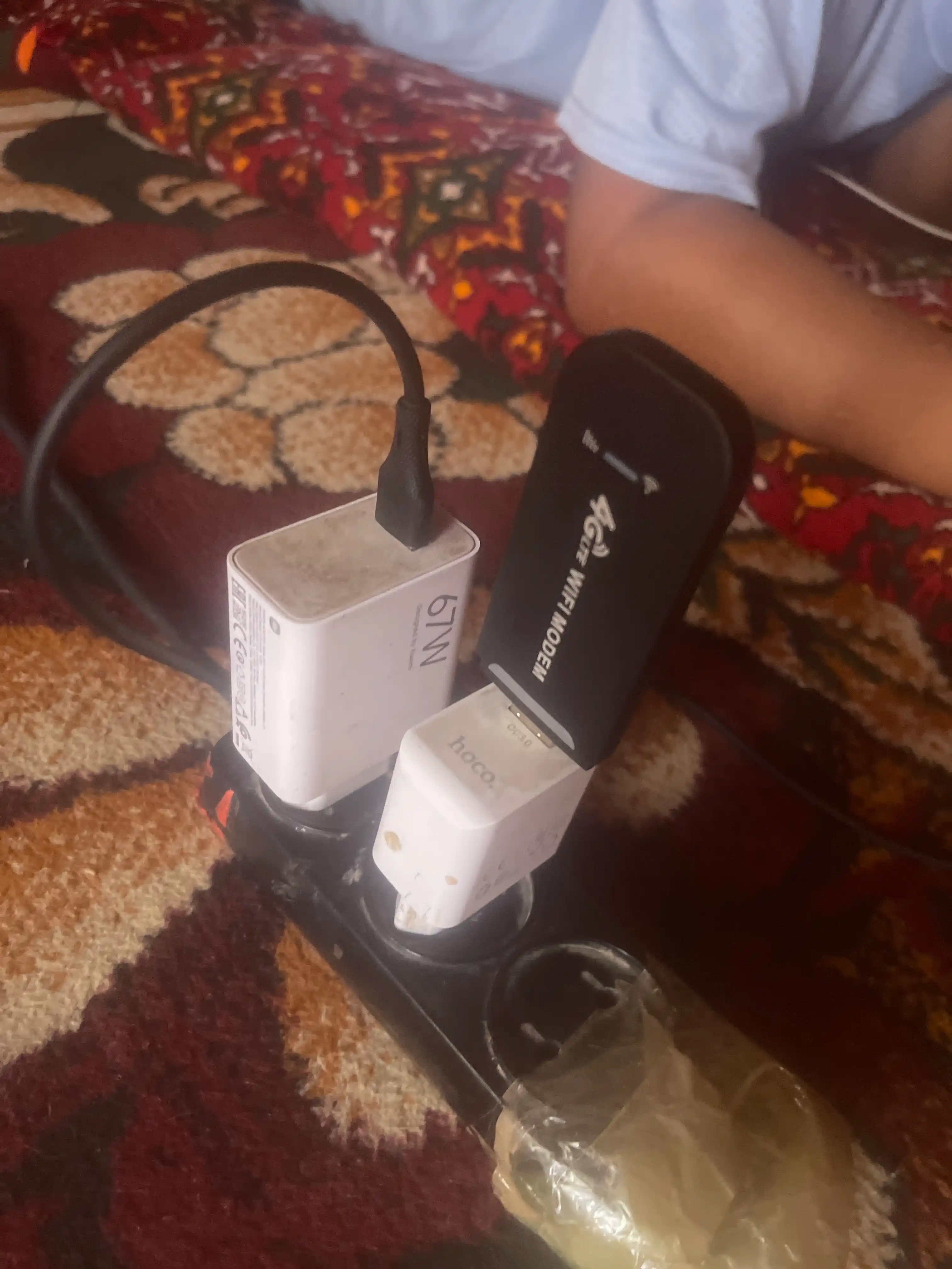 USB Modem 4G LTE adapter Wi-Fi Sim-kartali, ulanish nuqtasi, Hotspot