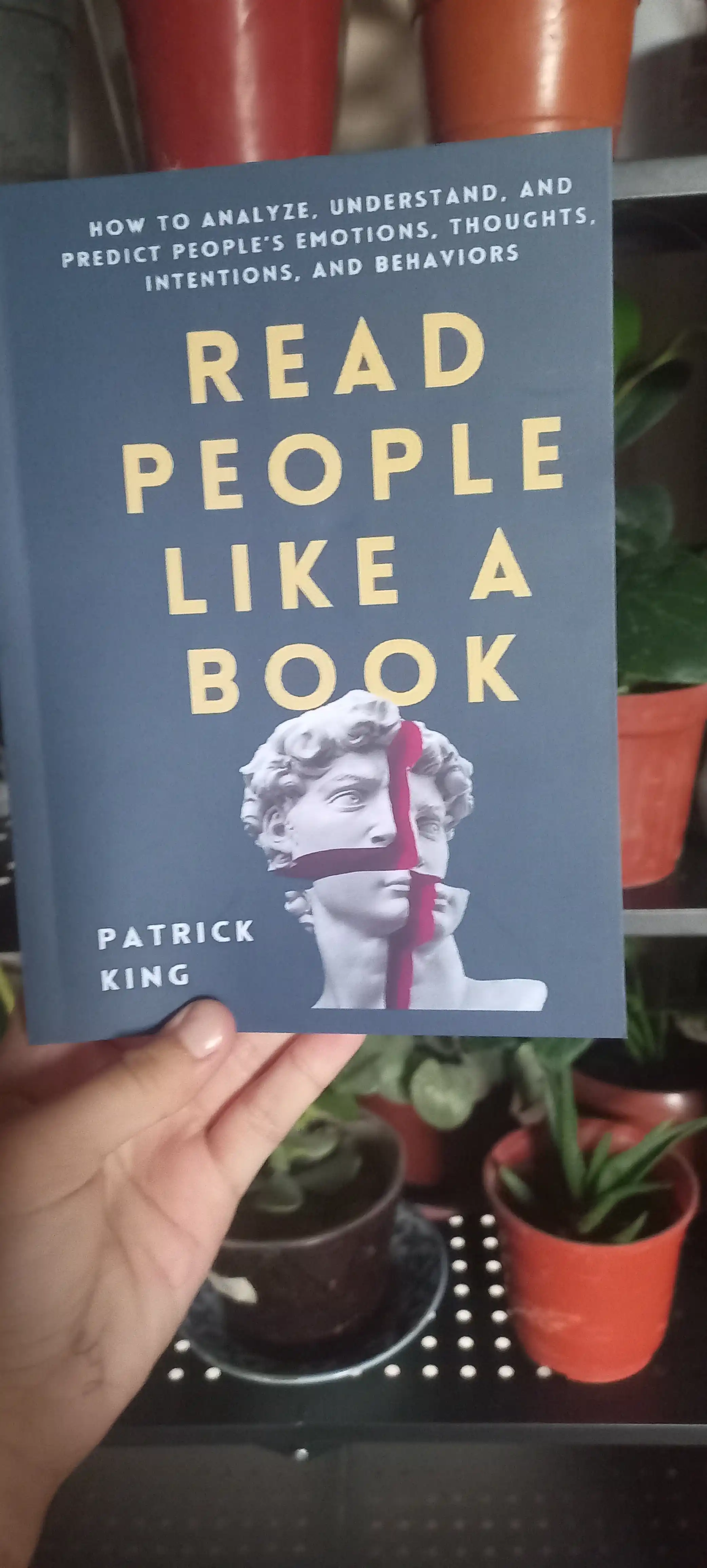 Read people like a book. Patrick King (Kitob ingliz tilida)