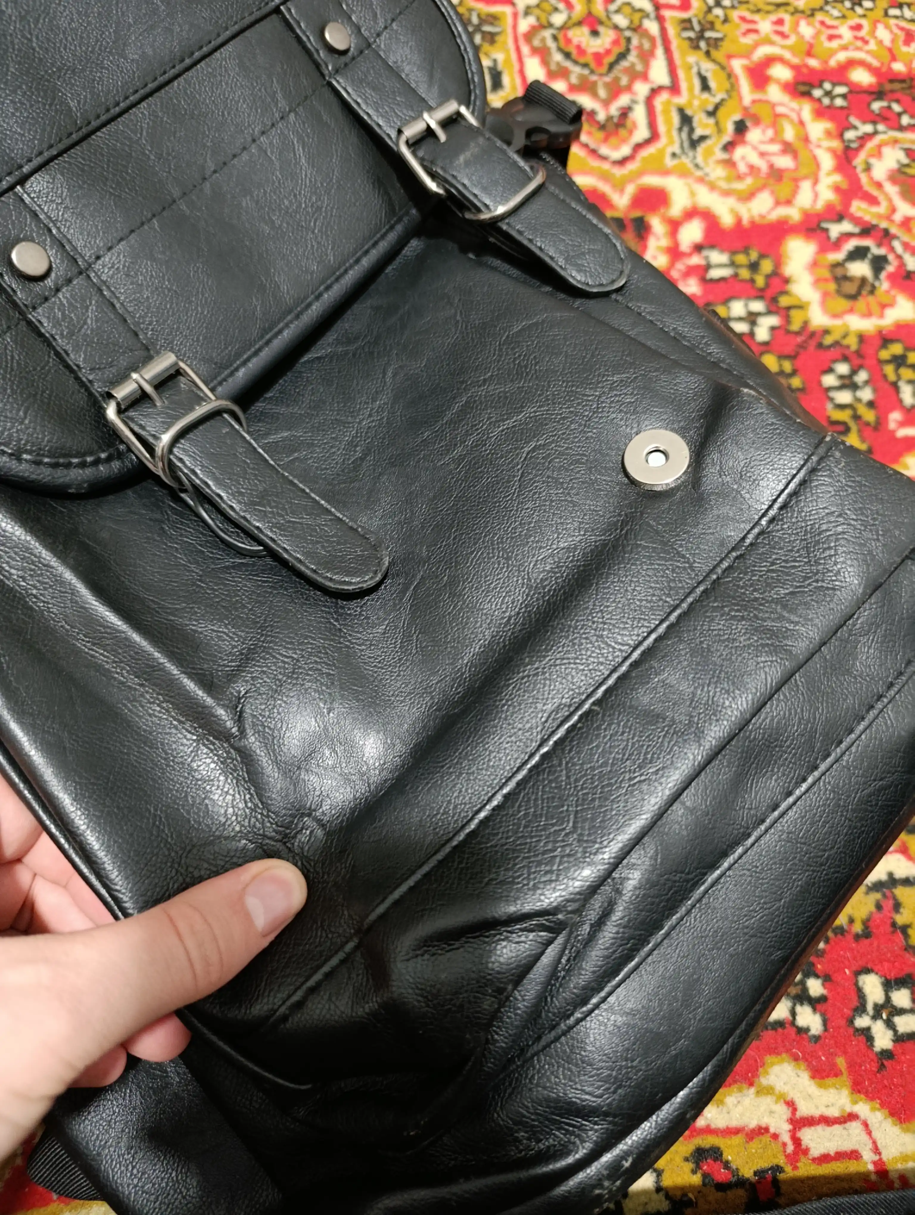 Мужской рюкзак из эко-кожи — для повседневной жизни, работы и учёбы