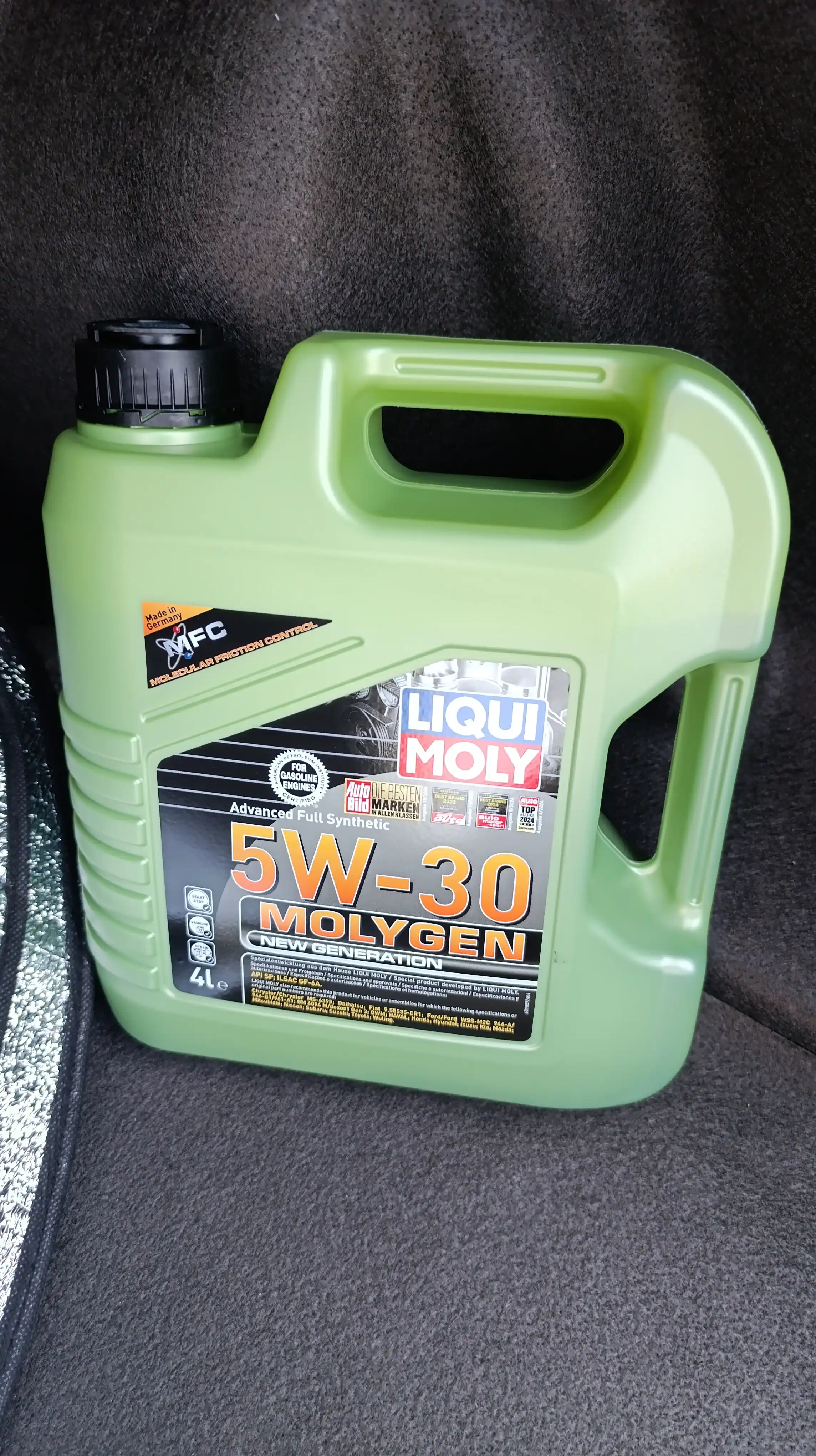 Dvigatel moyi  MOLY MOLYGEN 5W30, 4 litr