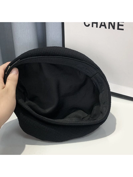 Ayollar uchun kuzgi beret, shapka
