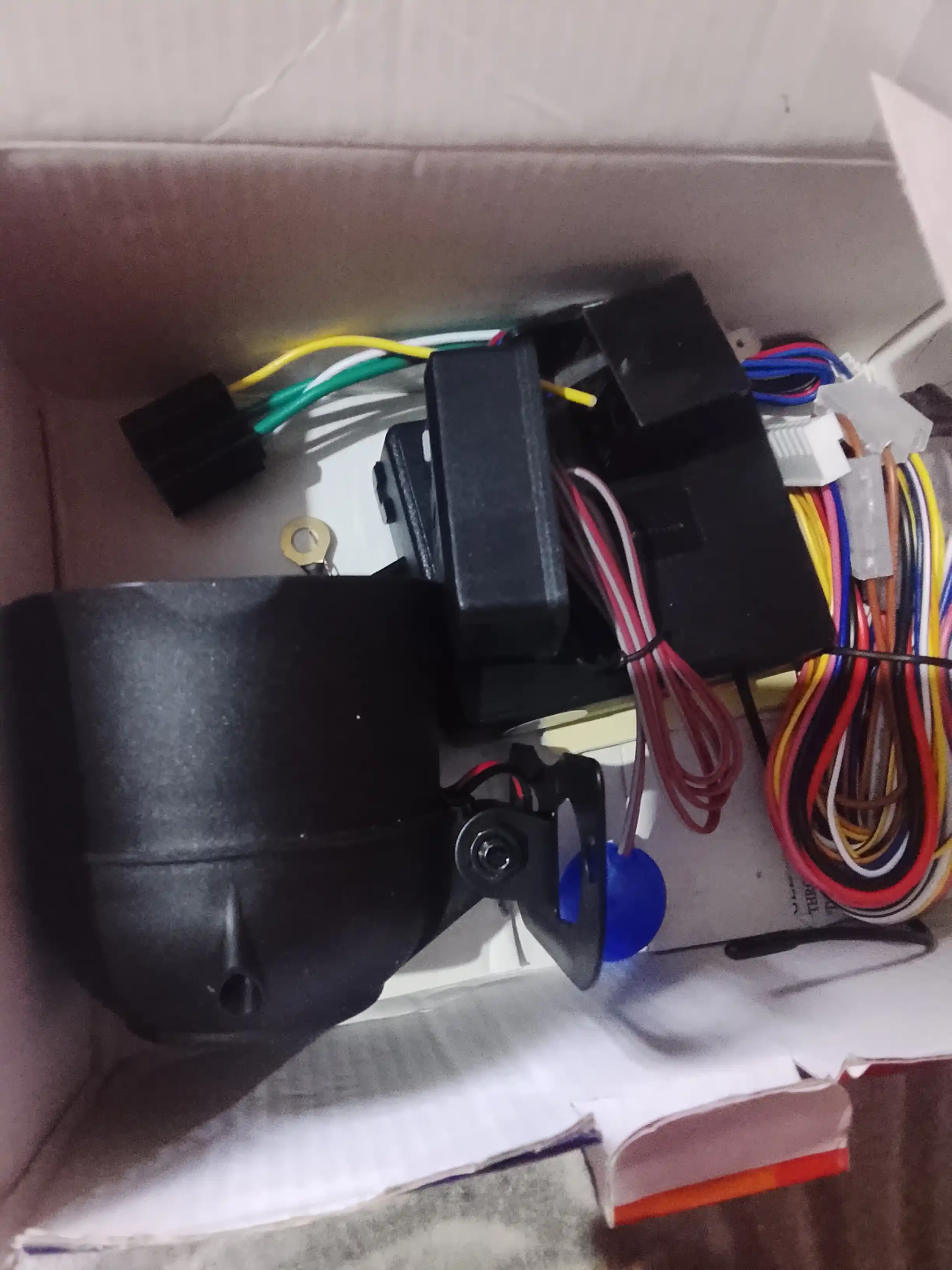 Avtomobil Signalizatsiyasi Magicar Malibu va Kia K5 dizayn – , baland ovozli sirena,