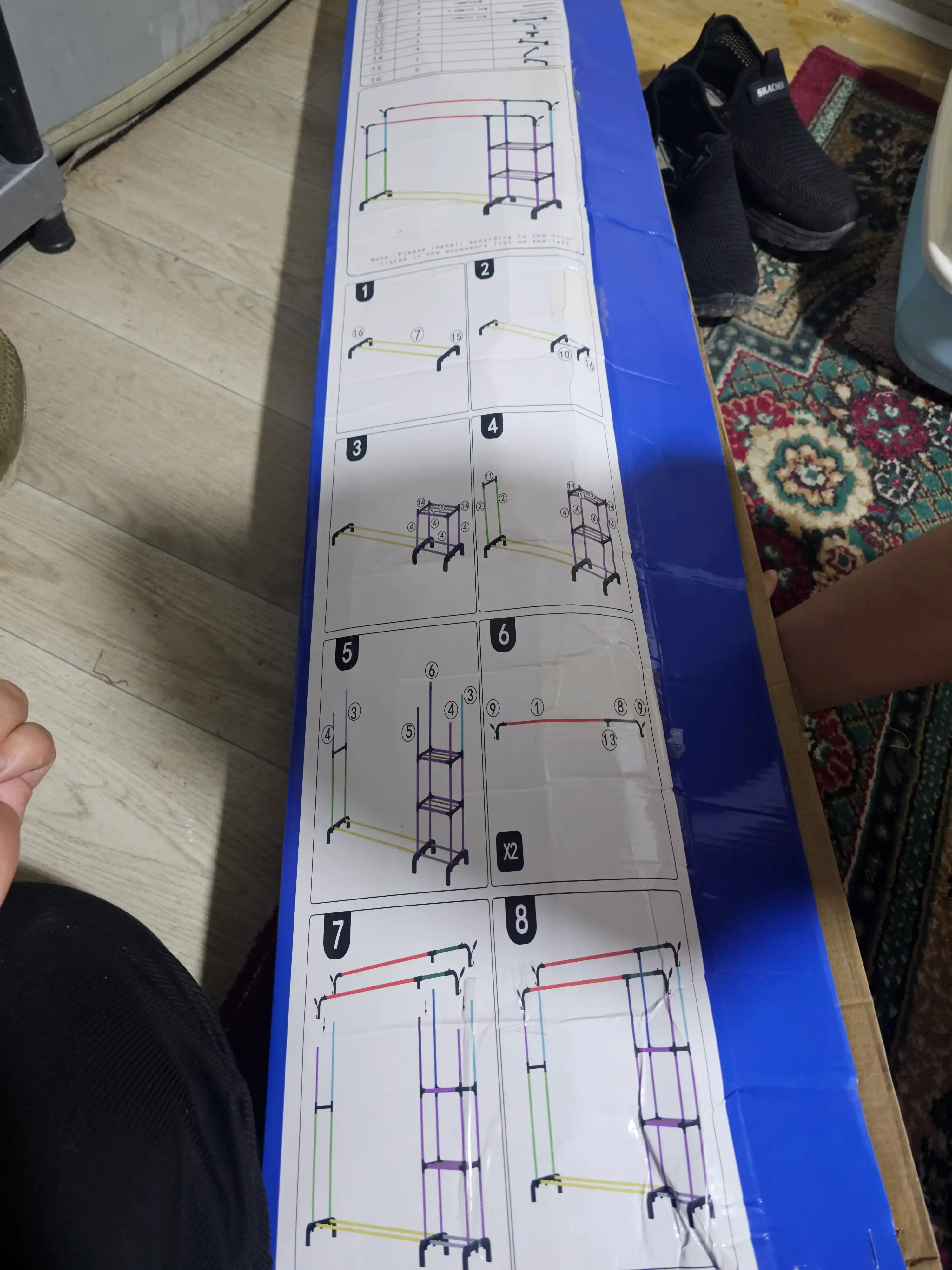 Ko‘p funksiyali kiyim ilgichi, tokchali va ilgakli, 160×55×150 sm