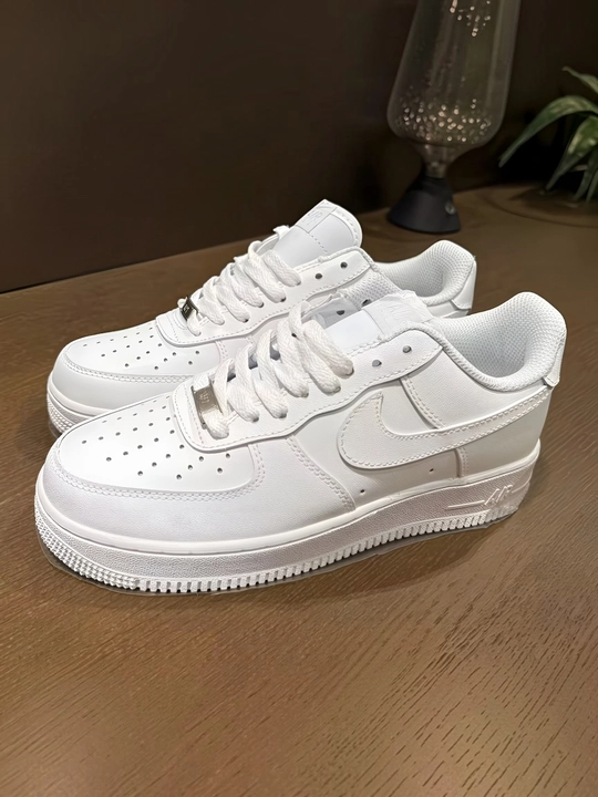 Белые кроссовки Nike Air Force 1 для мужчин - 