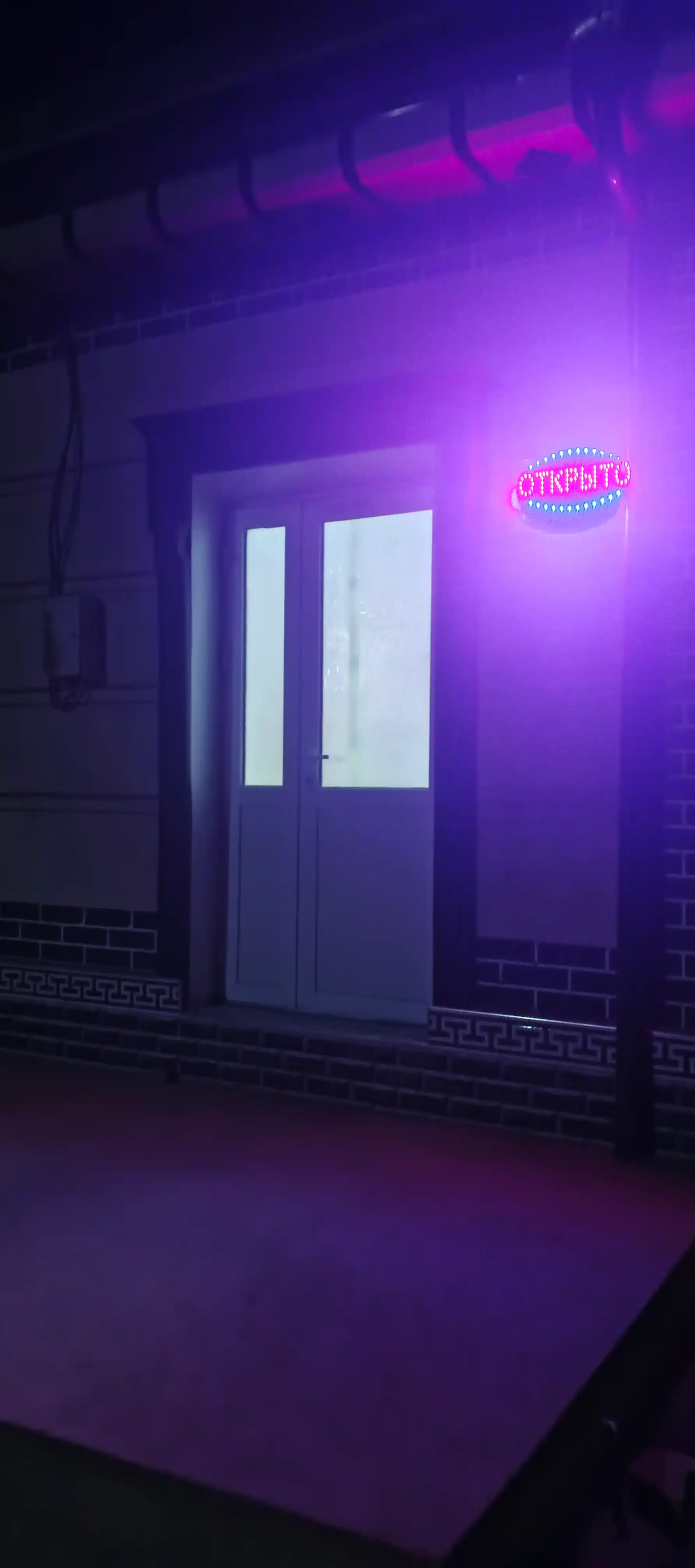 OPEN LED reklama belgisi 220V, vitrina va magazin uchun LED tablichka