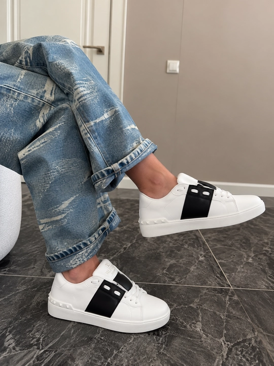 Женские кроссовки Valentino Garavani с коробкой и документами для зимы и весны 36-41