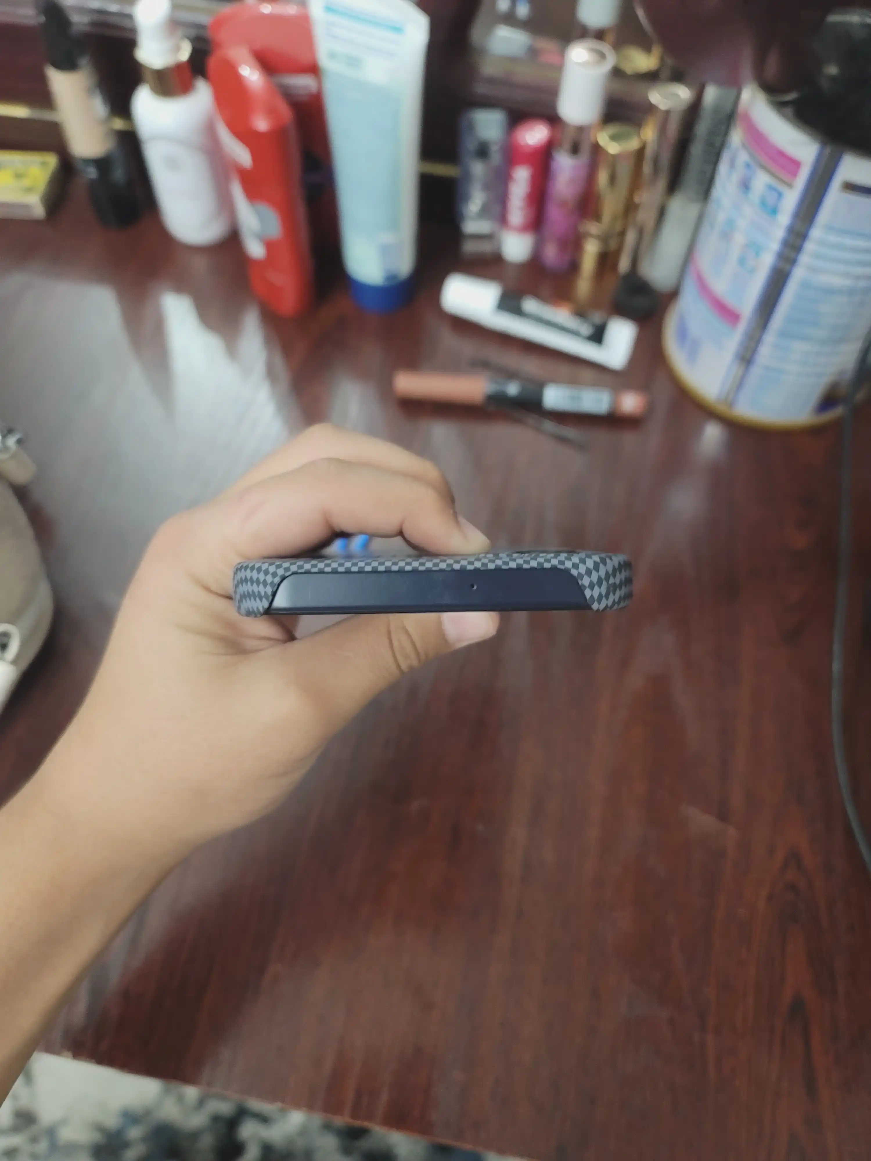 Карбоновый чехол для Samsung A57, A56, A16, A10S, A21S, A54, A34, A26, A05S, A35, A24, A14