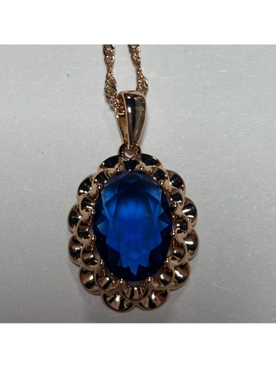 Kulon 18 karat pushti tilla yugurtirilgan, mis