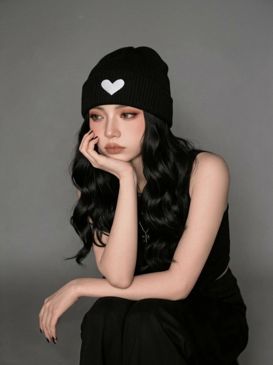 Qizlar Shapkasi Qishki yurak naqshli trikotaj beanie shapka — qora va oq, uniseks zamonavi - 