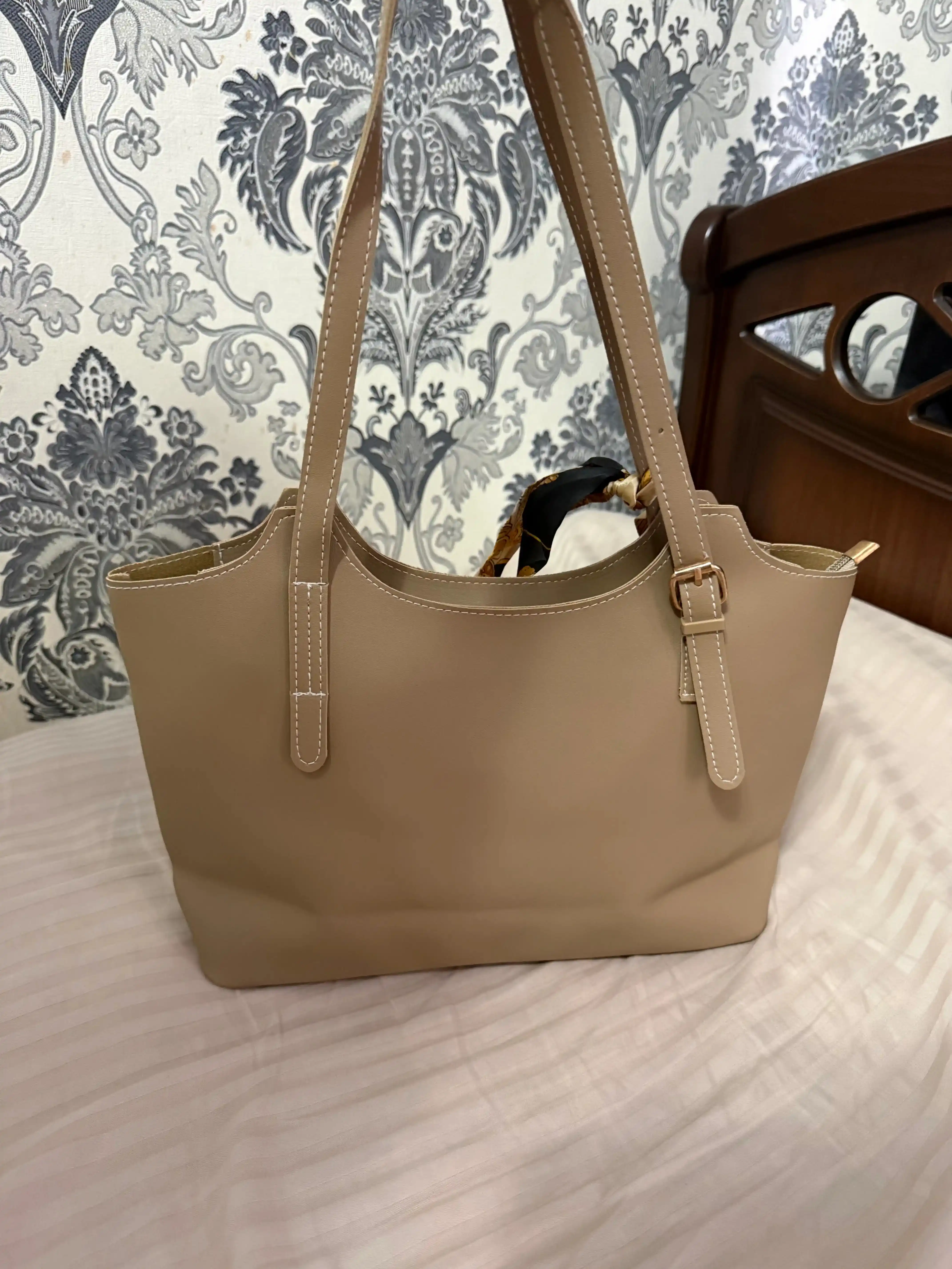 Ayollar shopper sumkasi PU ekoteri, molniyali, ro‘molcha aksessuar bilan