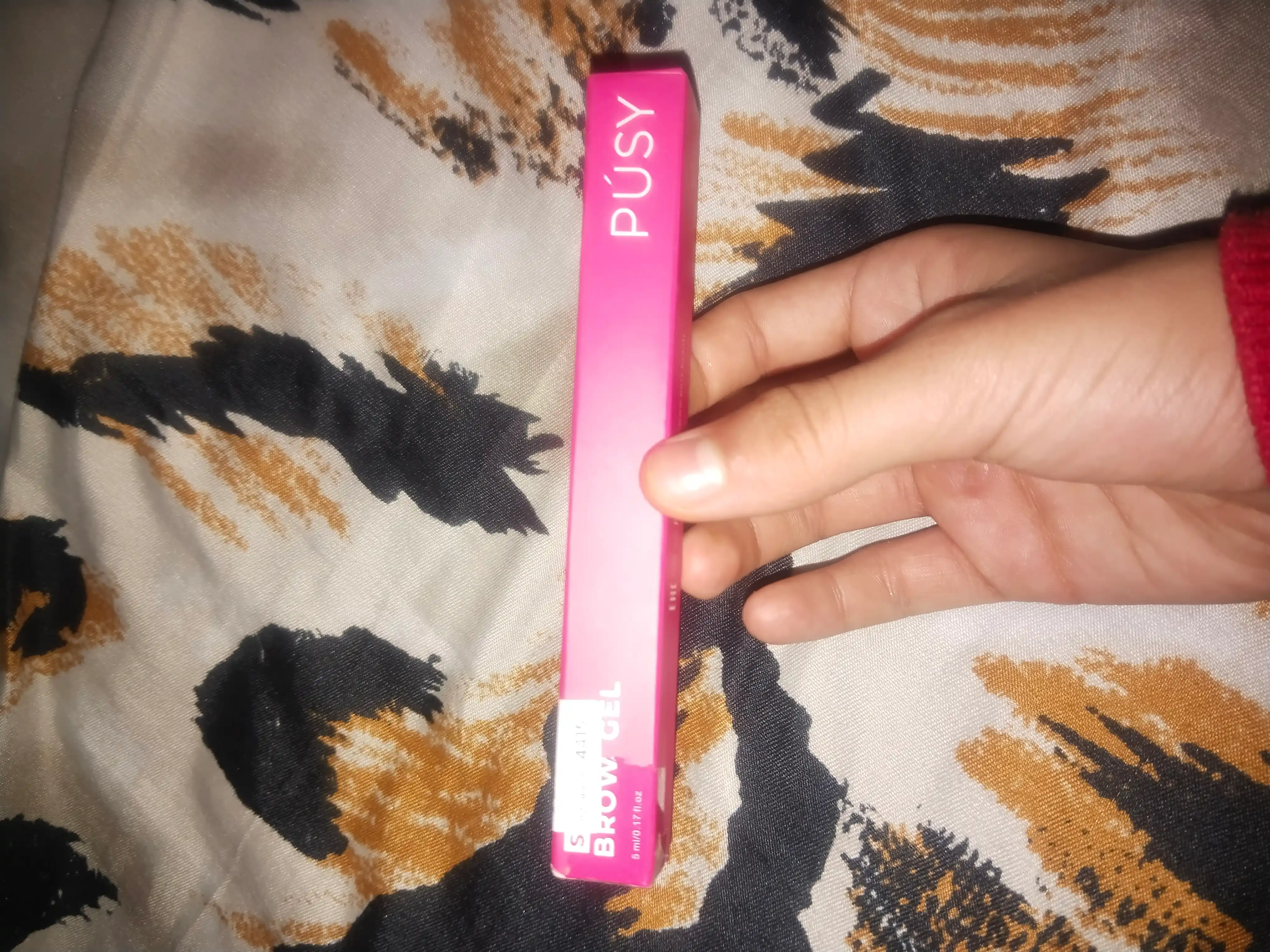 PUSY Brow Fix Gel – yengil, yotqizish va uzoq muddatli fiksatsiya, 5 ml
