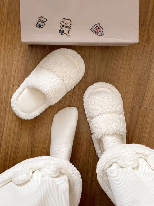 Ayollar va qizlar uchun uy shippaklari, hello kitty, Pinterest domashniylar, 36-40 - 