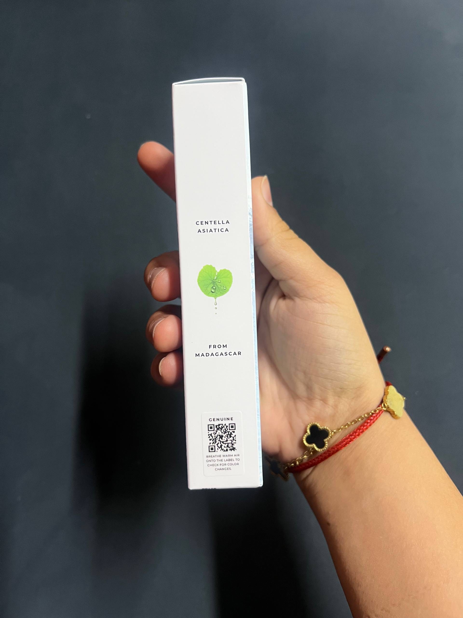Quyoshdan qarshi spf krem SKIN1004 Madagascar Centella Hyalu-Cica Water-Fit SPF50 /PA++++