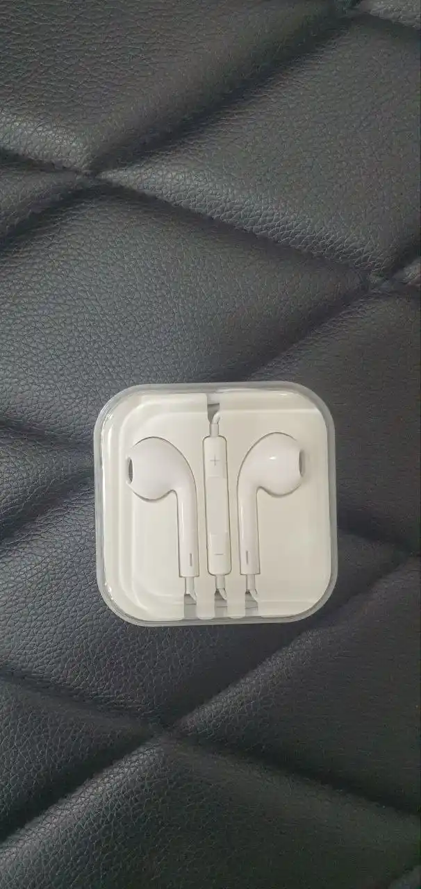 Simli naushnik Type-C / 3.5 mm Jack / Lightning, mikrofon va ovoz boshqaruvi bilan