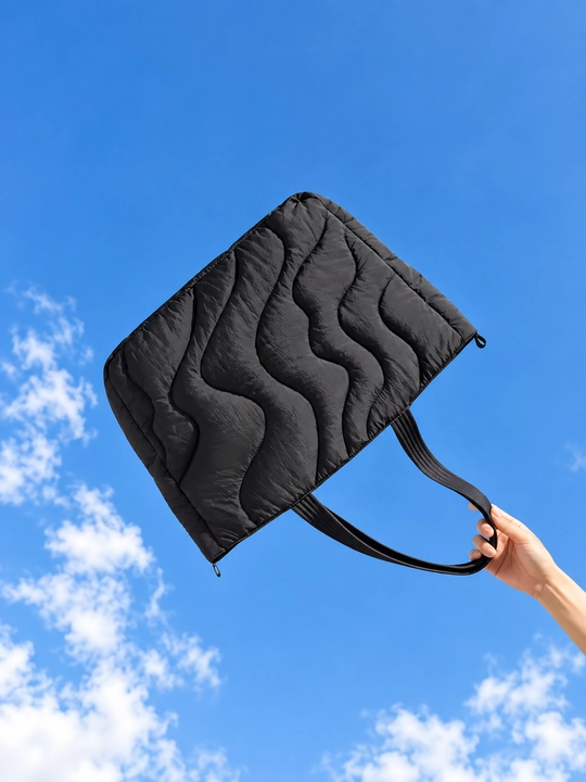 Ayollar uchun neylon shopper sumka, yelkaga taqiladigan, sig‘imli, 47×33×14 sm