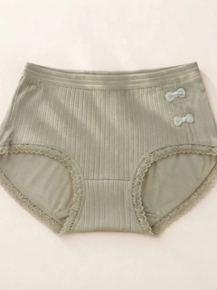 Tilla xaki