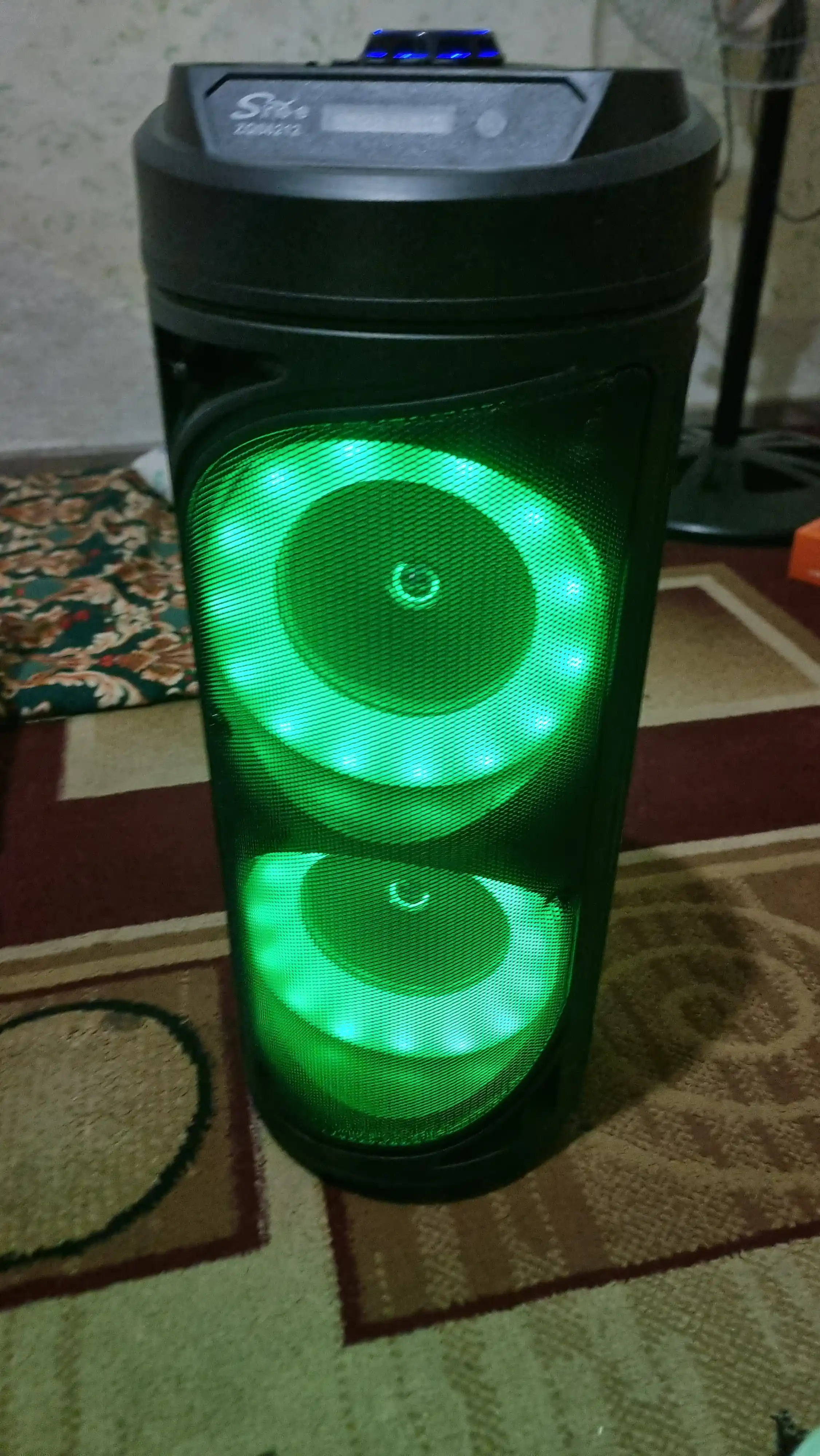 Караоке колонка ZQS6212 Bluetooth, 51 см, с микрофоном, световым эффектом RGB
