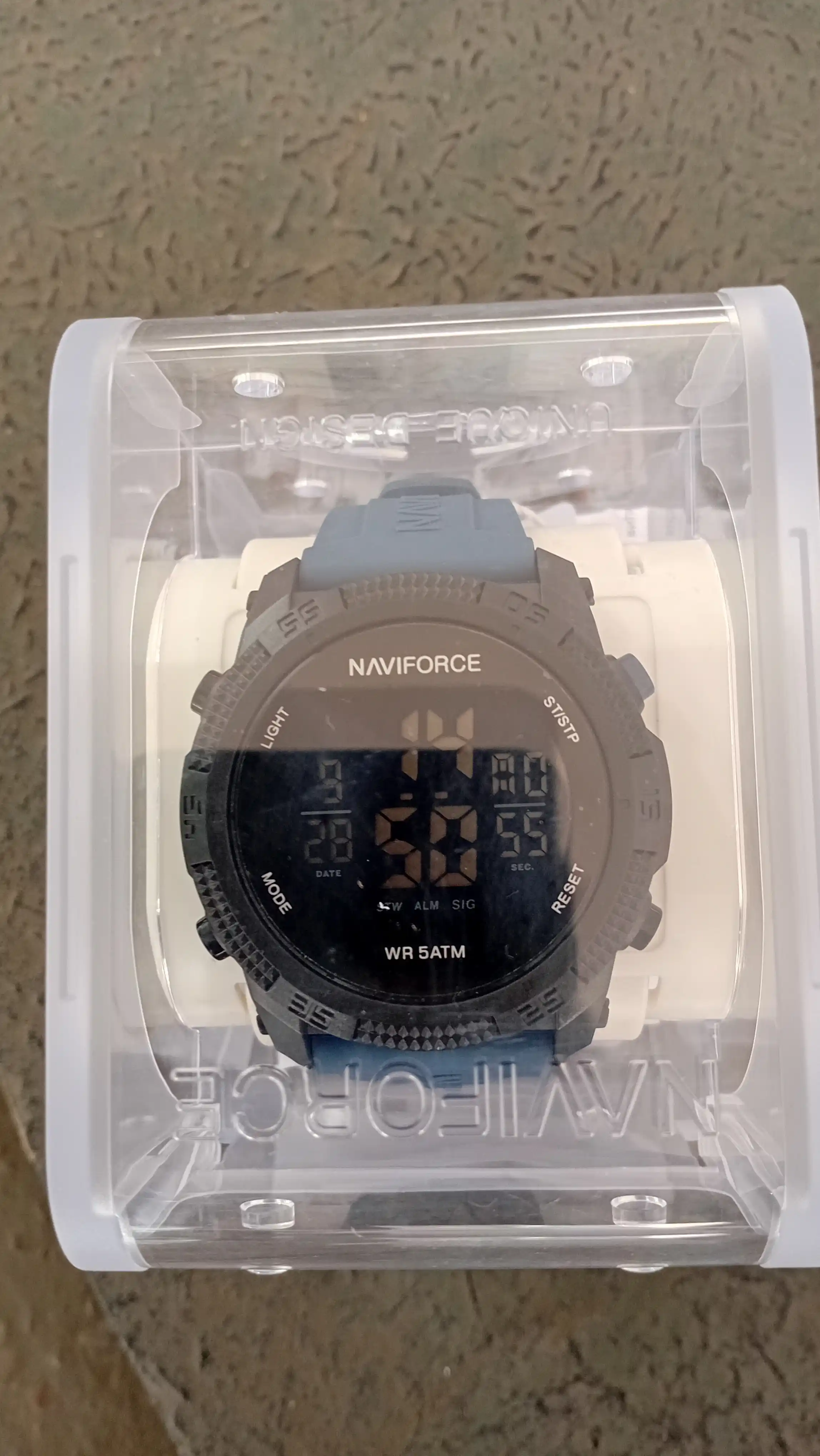 Часы наручные электронные Naviforce 7104