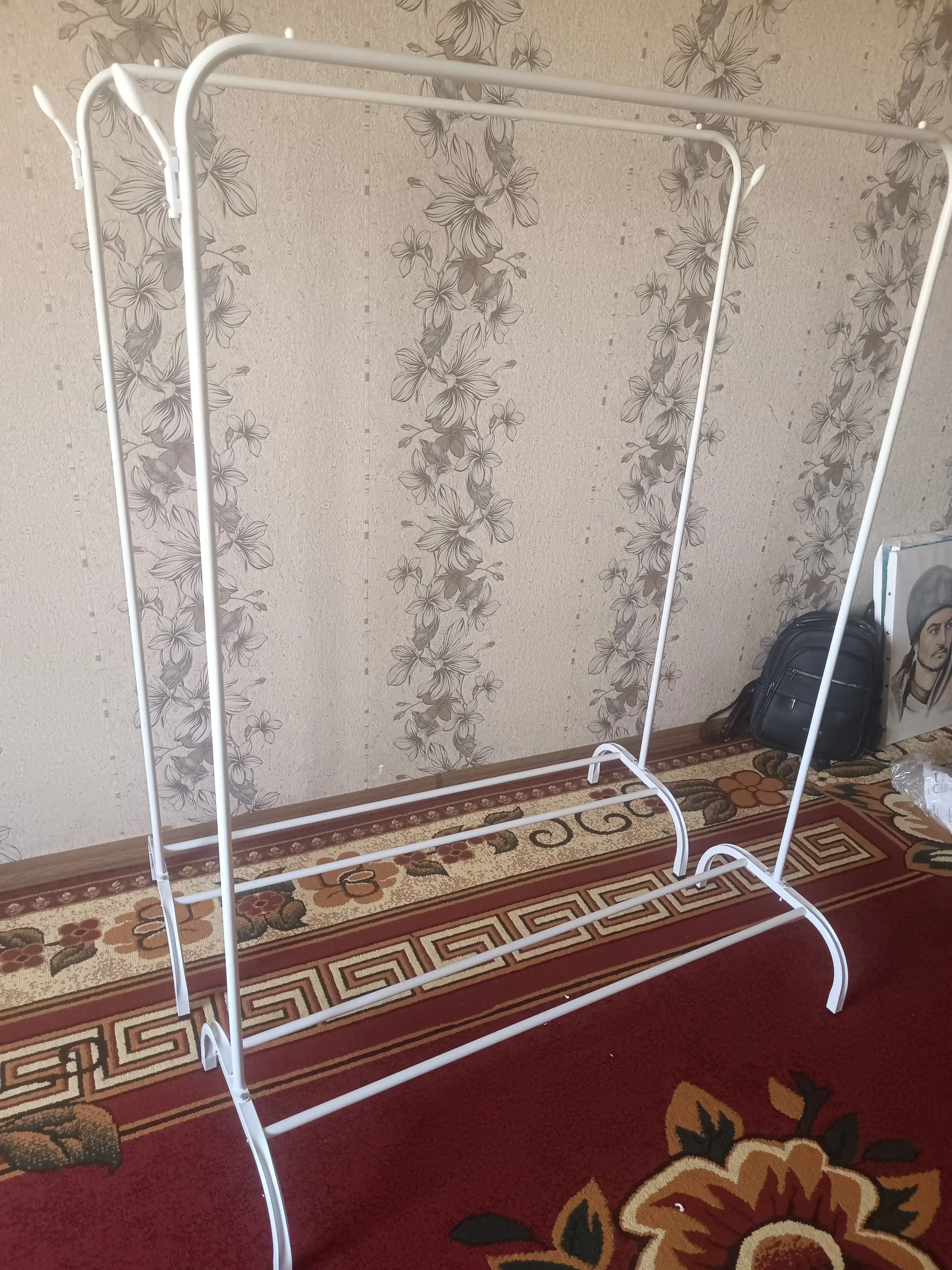 Напольная вешалка для одежды, металлическая, с полкой для обуви