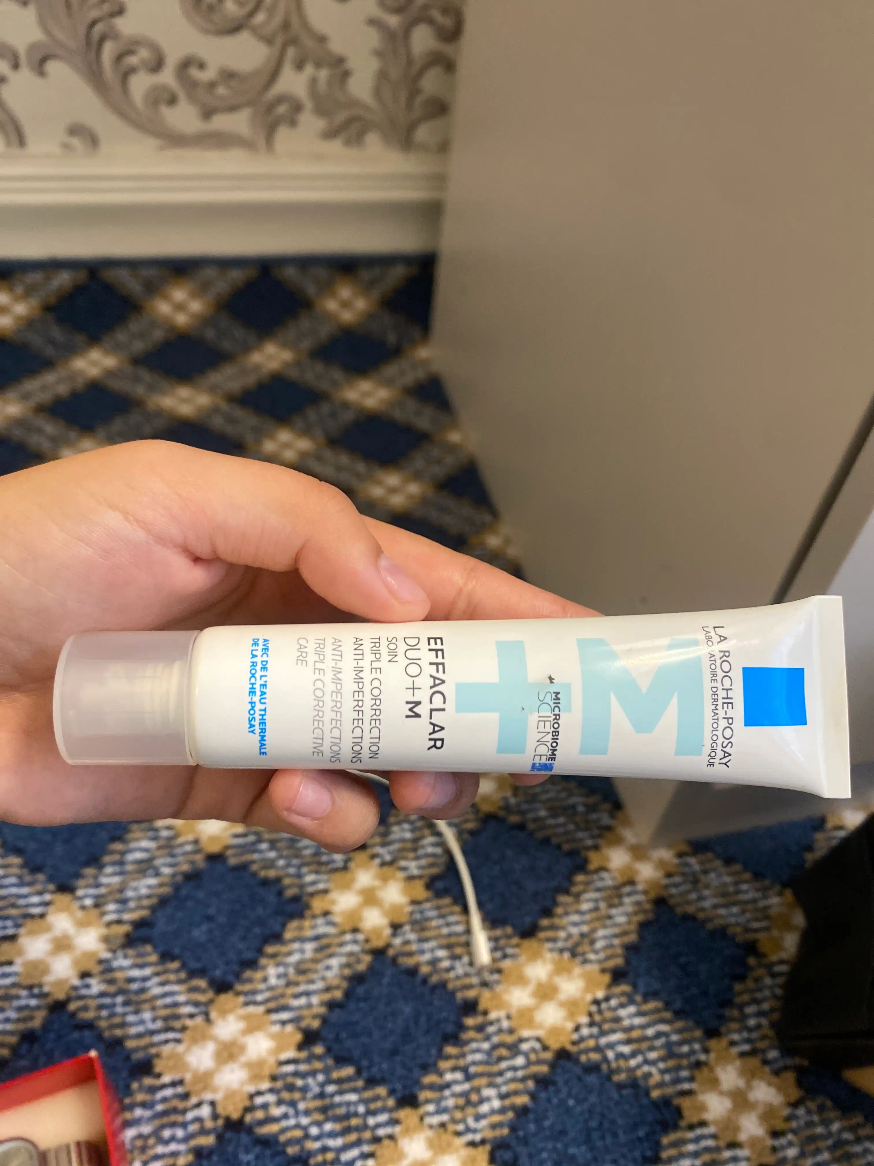 Uch marta tuzatuvchi krem jeli, la ROCHE-POSAY EFFACLAR DUO + M, nomukammallikka qarshi, 40 ml