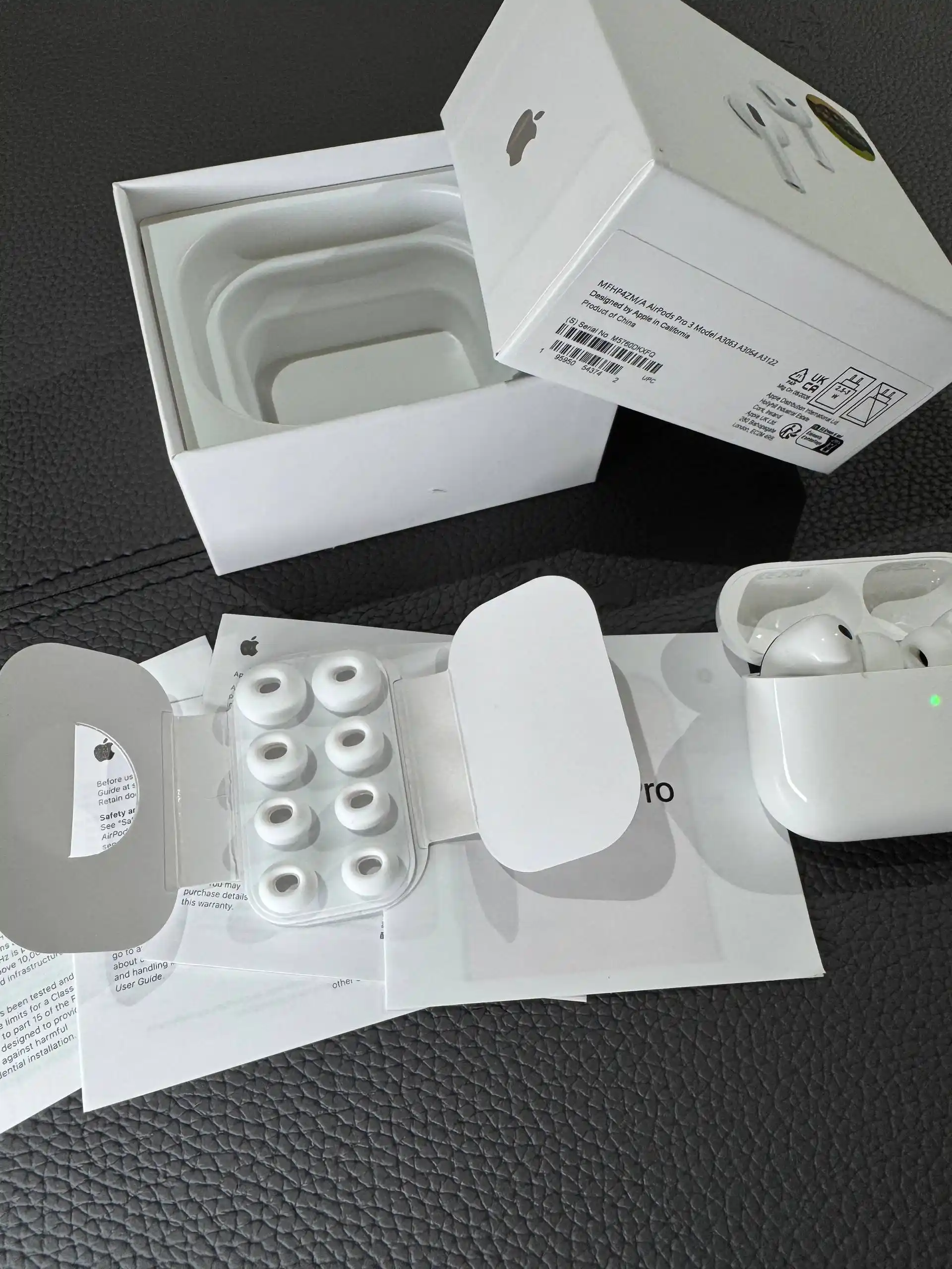 Simsiz quloqchinlar Pods Pro 3, iPhone va Android uchun naushnik sensorli (+bonus sovg'a)