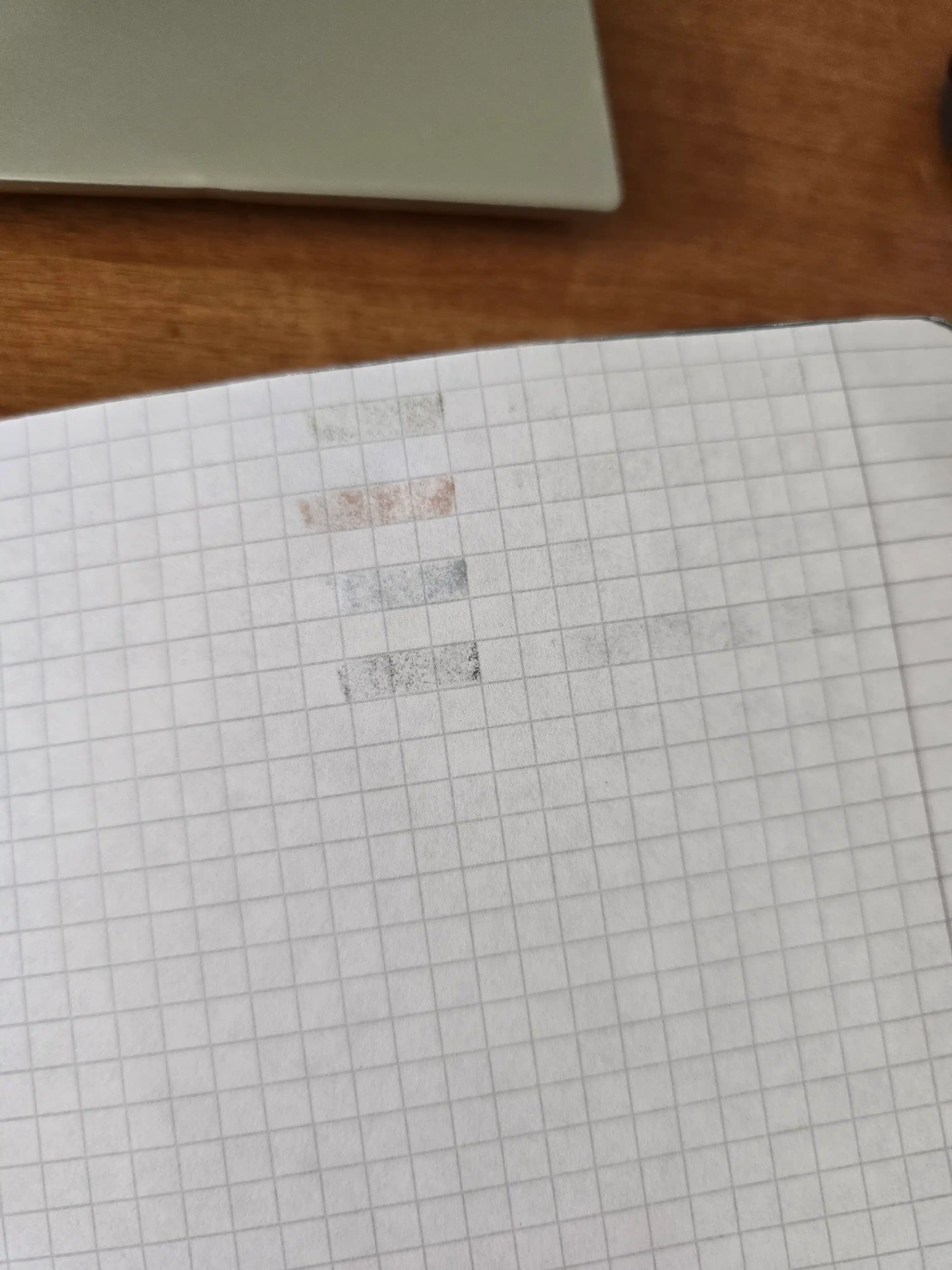 Ko'p rangli markerlar to'plami, sketching uchun flomasterlar
