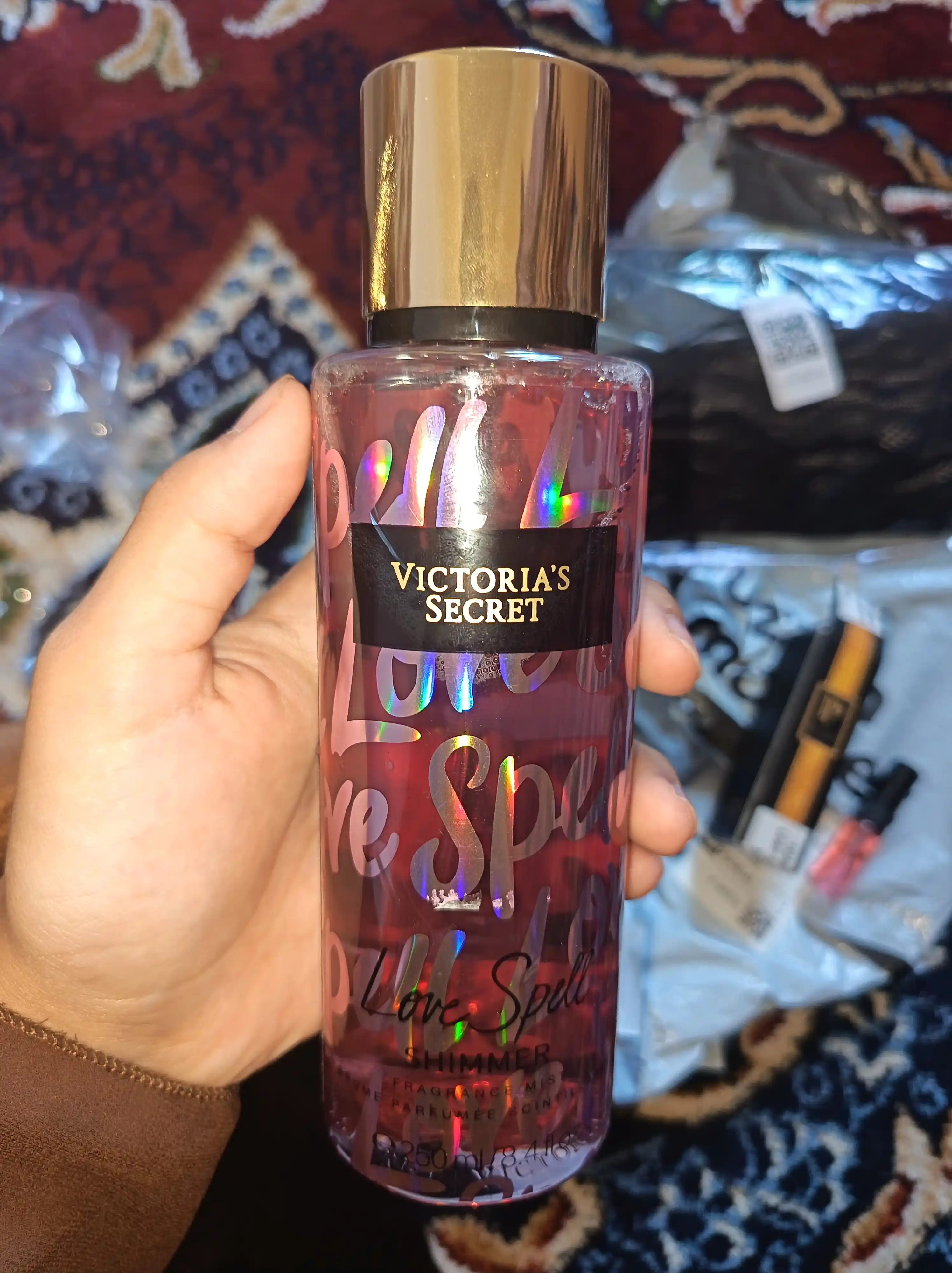 Parfyumlangan tana spreyi suvi Victoria's Secret Spreyi Aqua Kiss Rush, Shimmer, 250 ml
