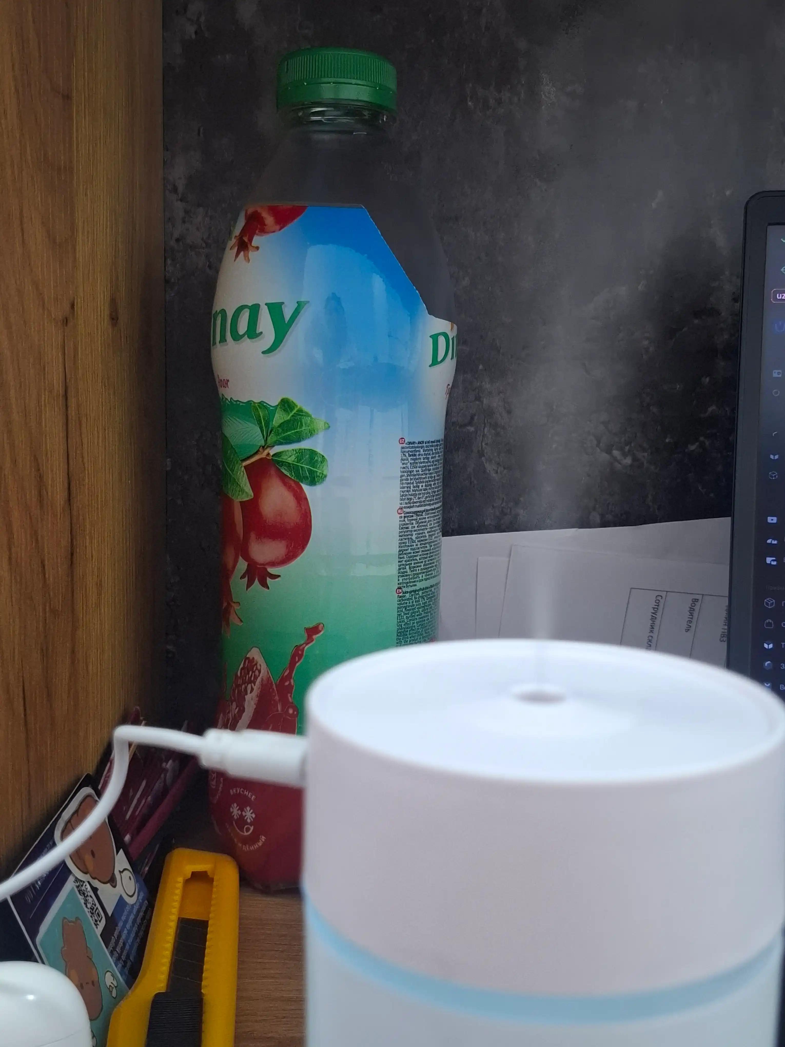 Uy, ofis va avtomobil uchun stol usti havo namlagichi, yoritgichli