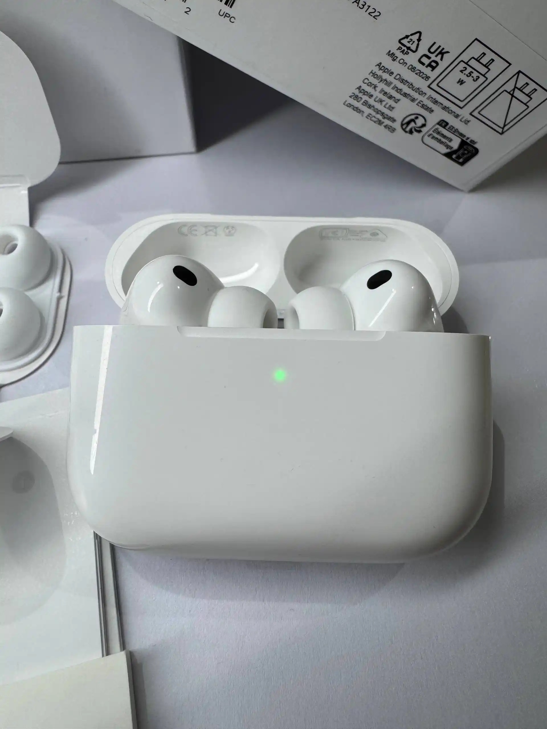 Simsiz quloqchinlar Pods Pro 3, iPhone va Android uchun naushnik sensorli (+bonus sovg'a)