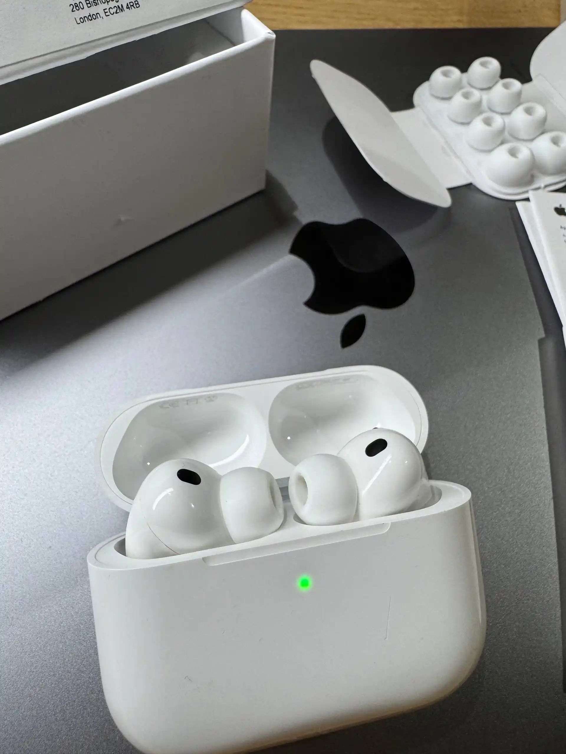 Simsiz quloqchinlar Pods Pro 3 ANC Premium, iPhone va Android uchun naushnik (+1ta sovg‘a)