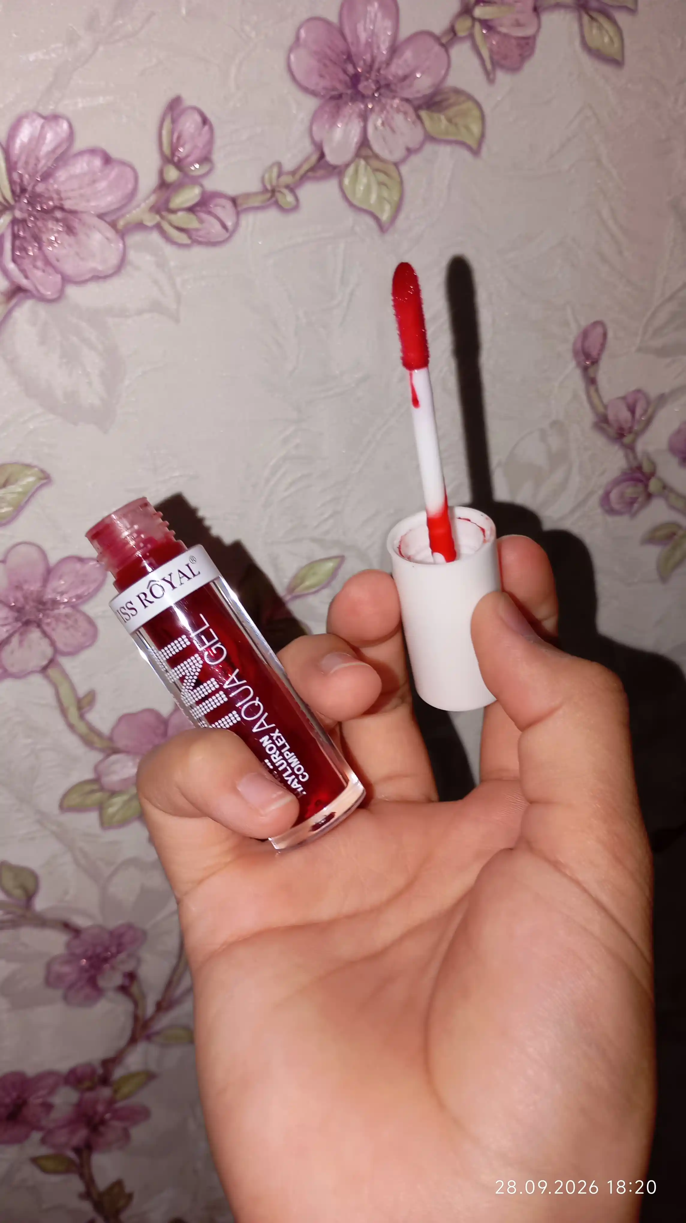 Miss Royal Lip Tint — стойкий тинт для губ с натуральным оттенком