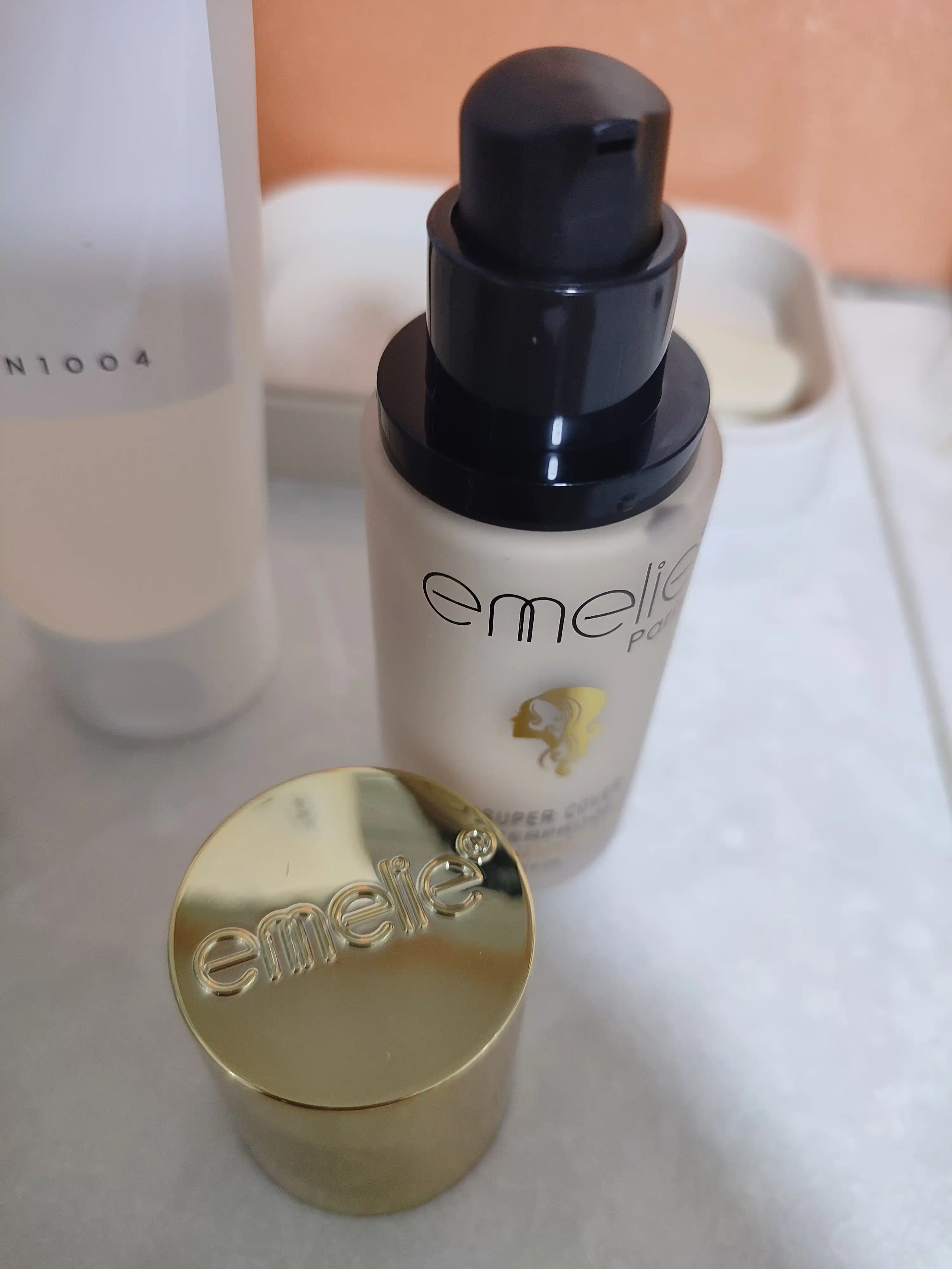 Emelie тональный крем для лица SPF 25, увлажняющий, матовый тон 01 и 02, 45 мл