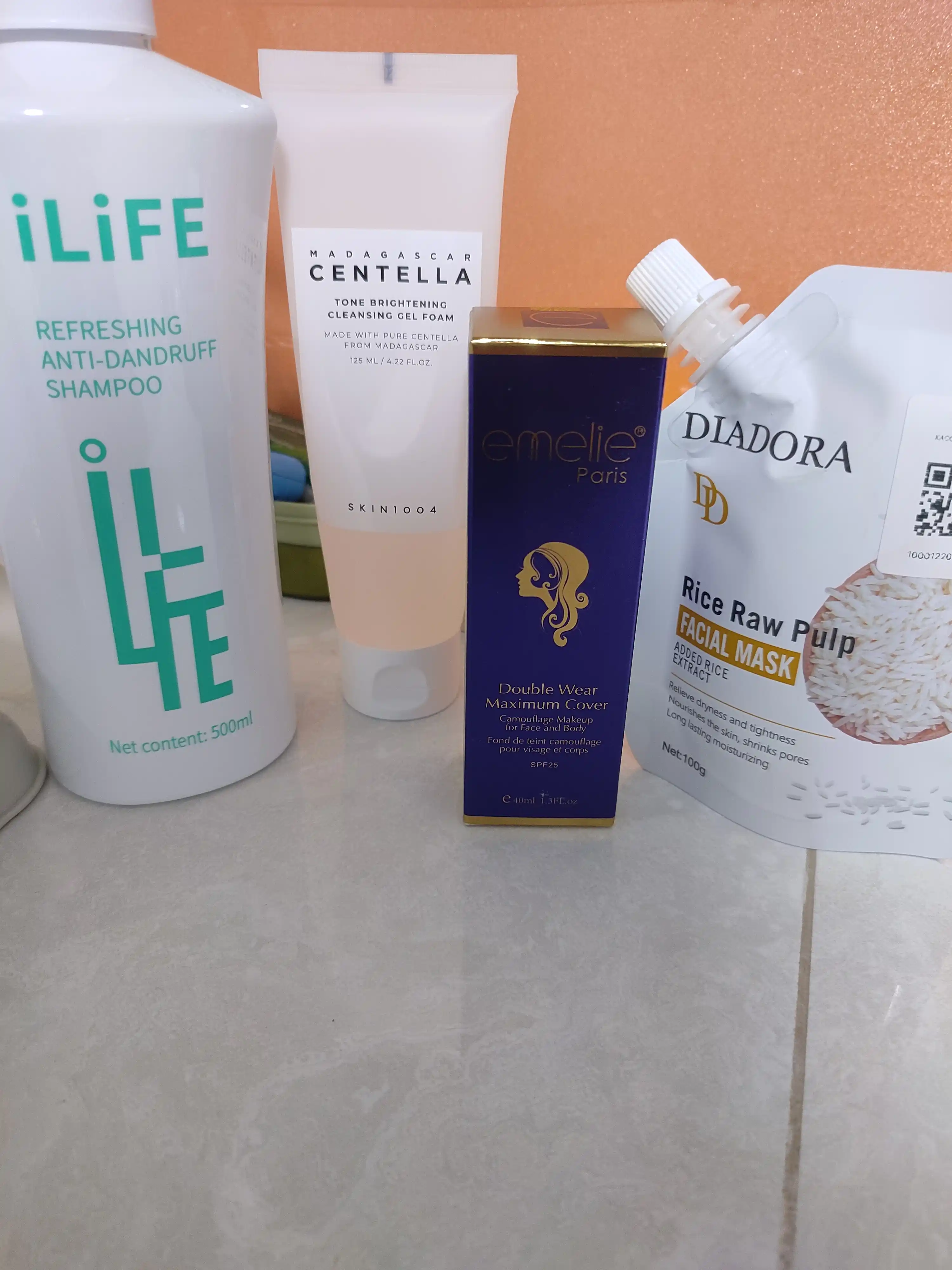 Тональный крем для лица Emelie SPF 25, увлажняющий, матовый тон, 40 мл, E-103