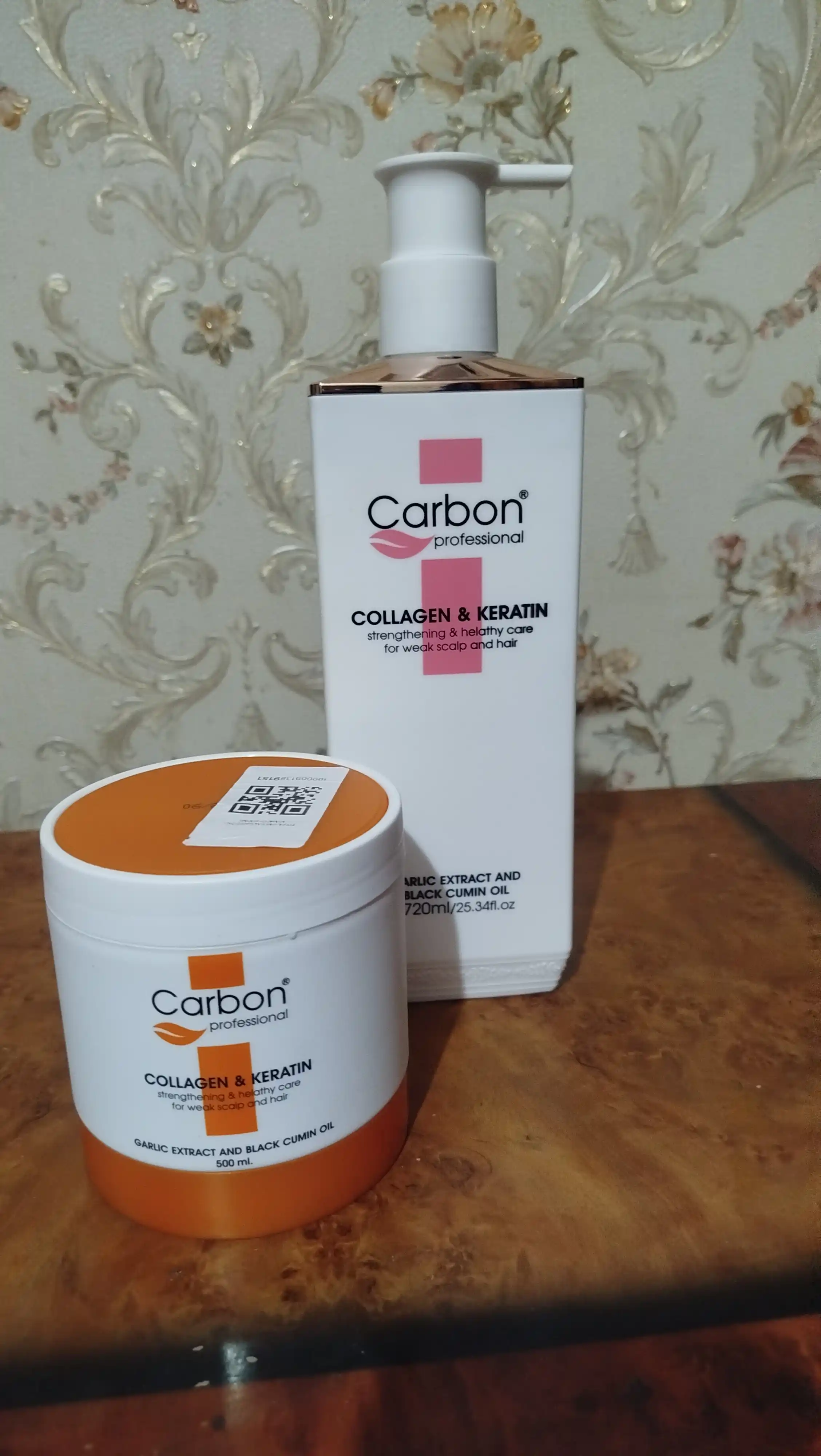 OMEGA Carbon Professional Бальзам для волос Collagen & Keratin Питает  и придаёт гладкость