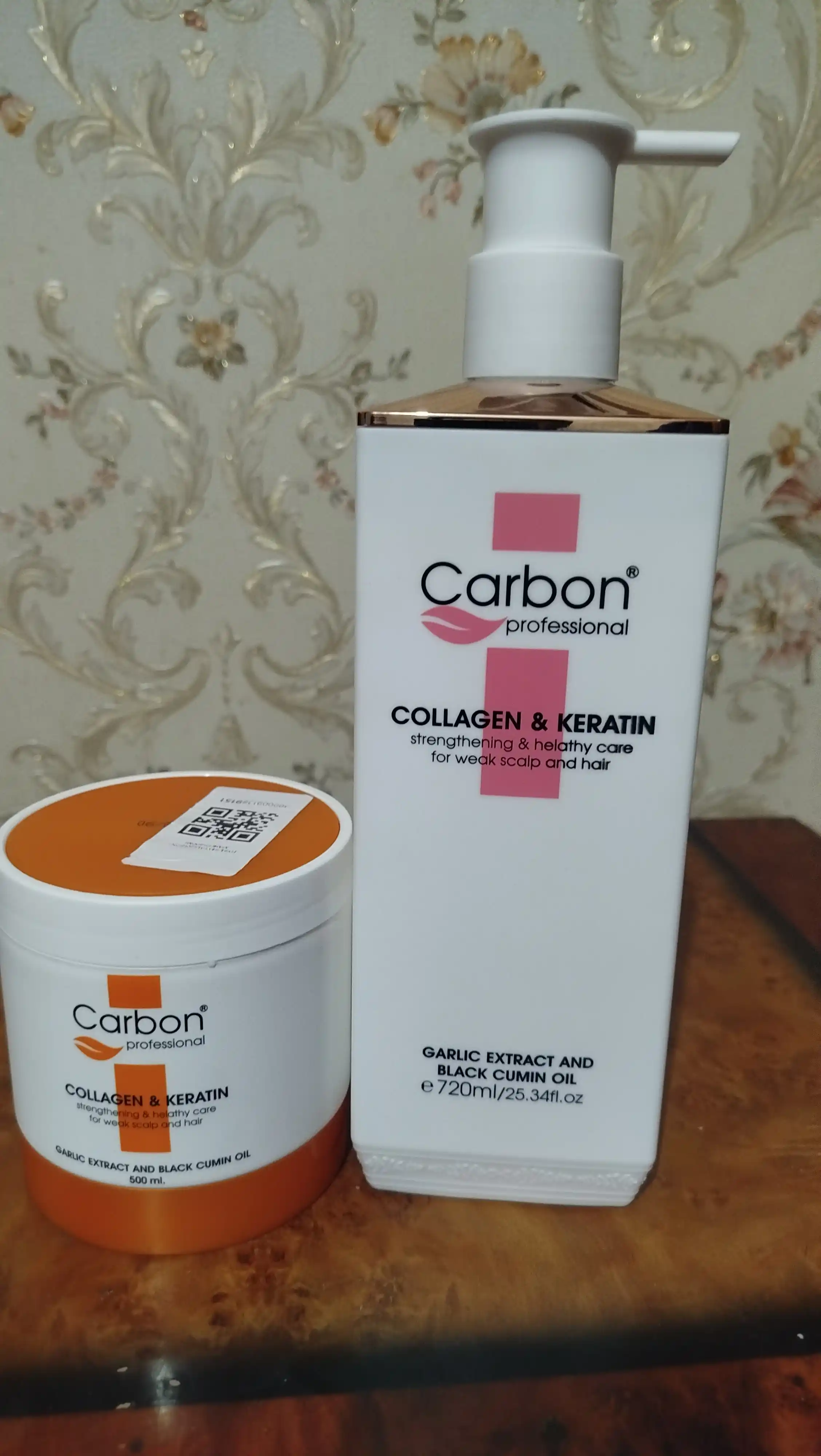 OMEGA Carbon Professional Бальзам для волос Collagen & Keratin Питает  и придаёт гладкость