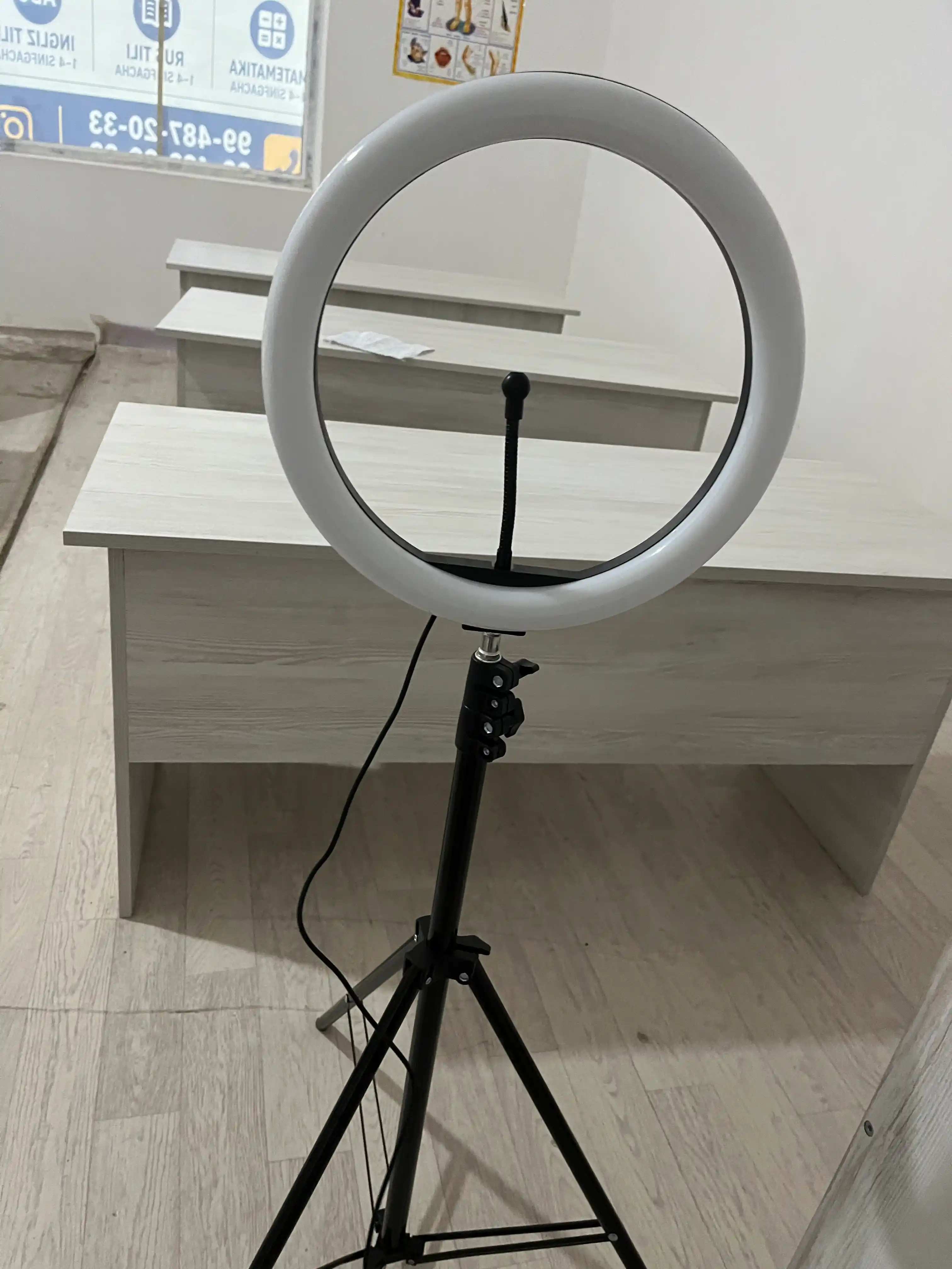 MJ-30 RGB Ring Light 30 sm Halqasimon Lampa, Shtativ va Telefon Ushlagich bilan